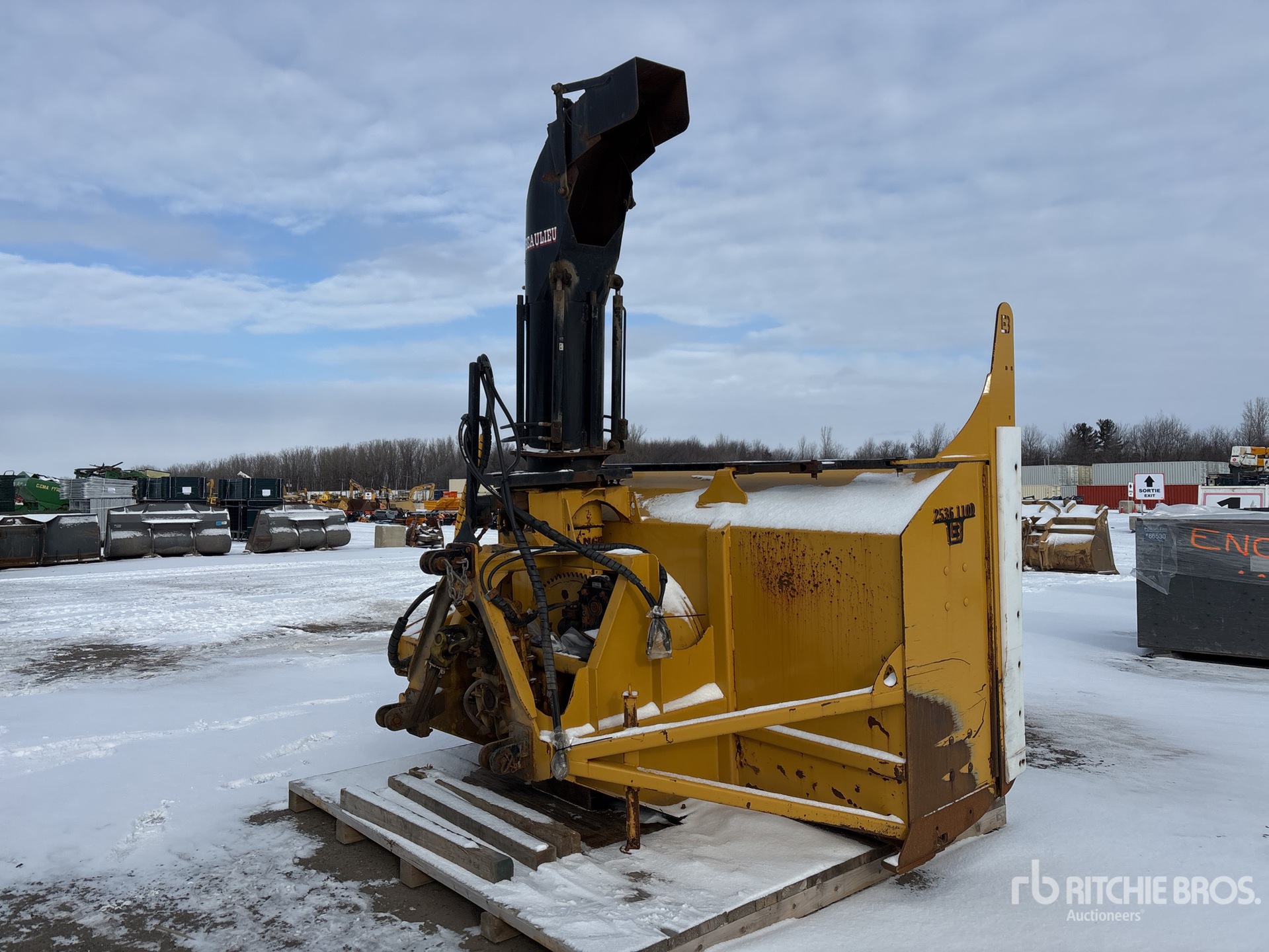 General Appearance with Imagen: esquina trasera derecha