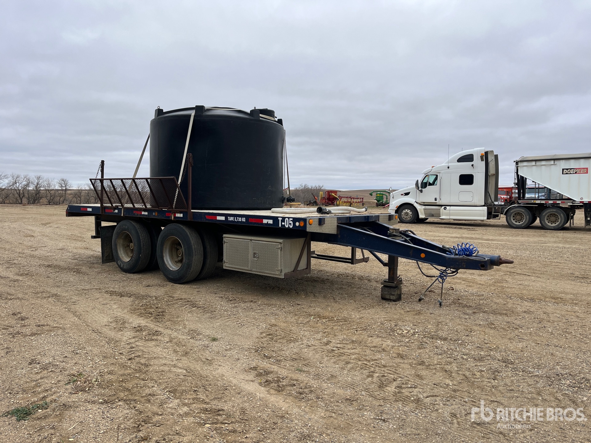 Aspect général with Image, coin avant droit