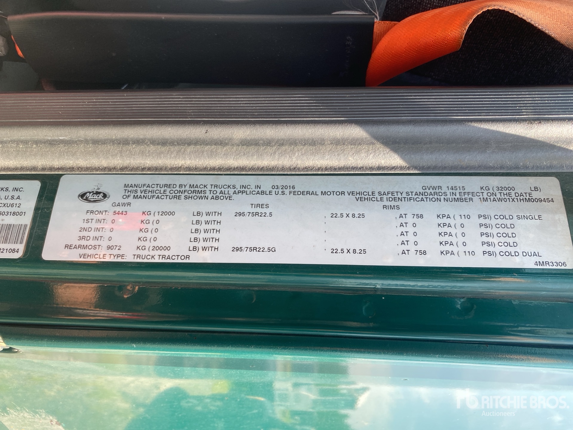 2017 Mack CXU612