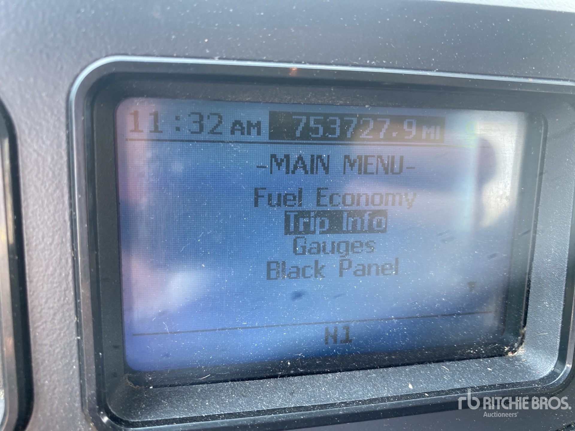 2017 Mack CXU612
