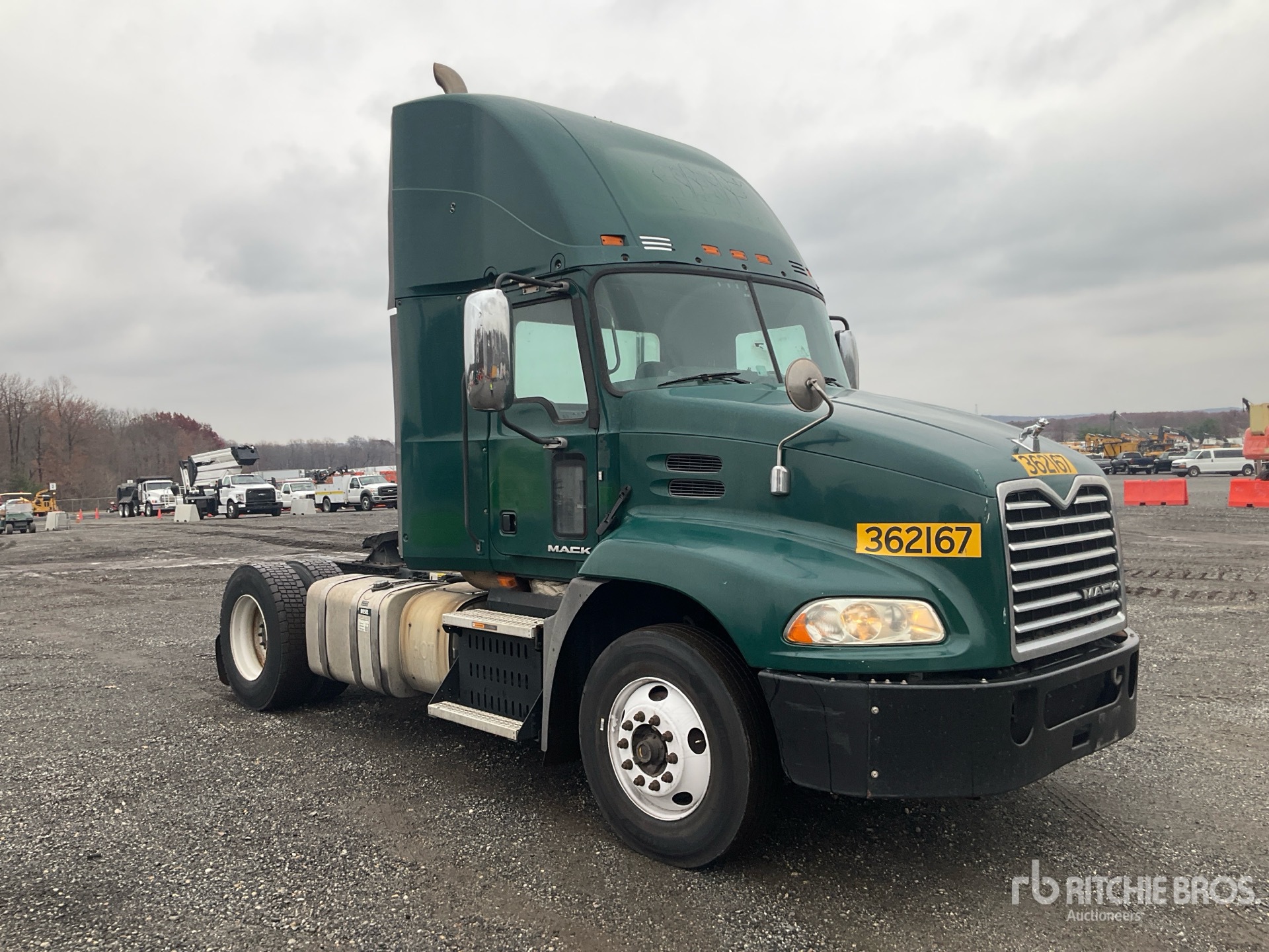 Aspect général with Image, coin avant droit