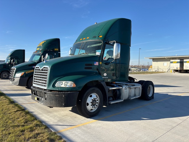 2017 Mack CXU612 4x2 S/A Day Cab Truck Tractor (Inoperable)