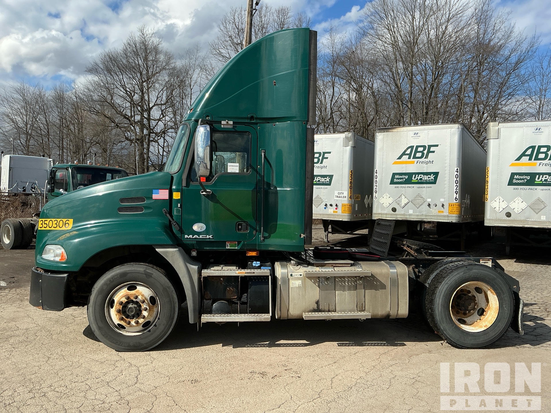 2016 Mack CXU612