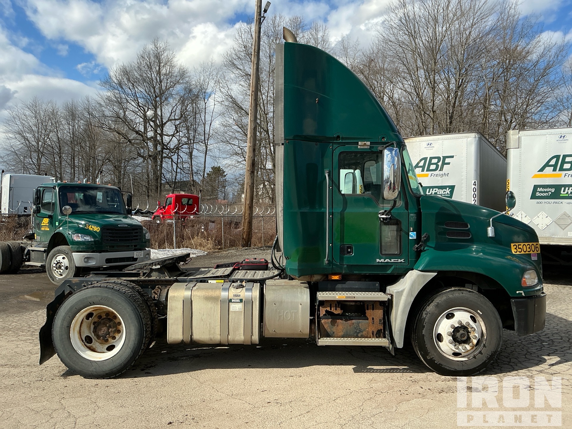 2016 Mack CXU612