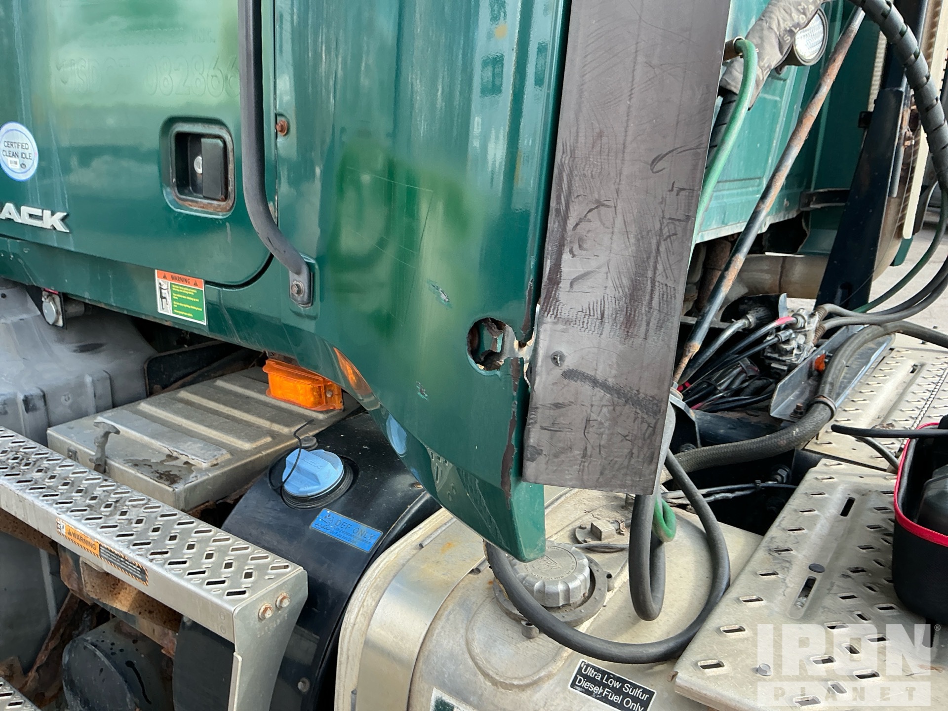 2016 Mack CXU612