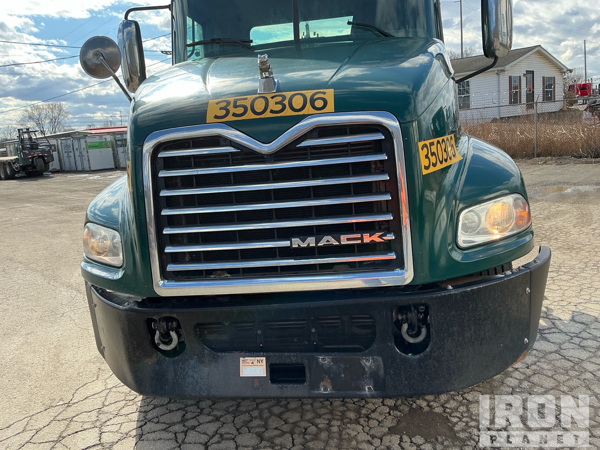 2016 Mack CXU612
