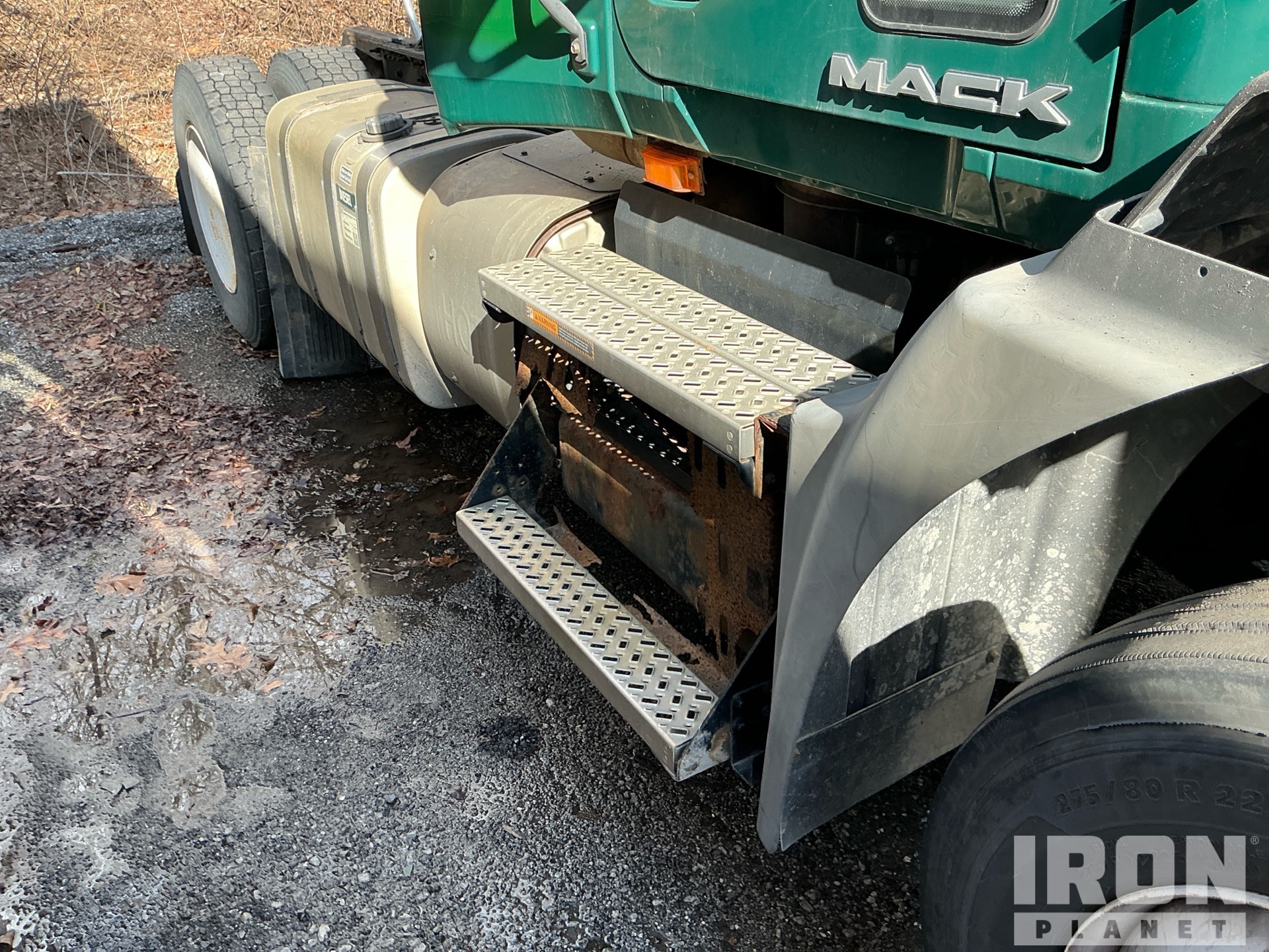 2016 Mack CXU612