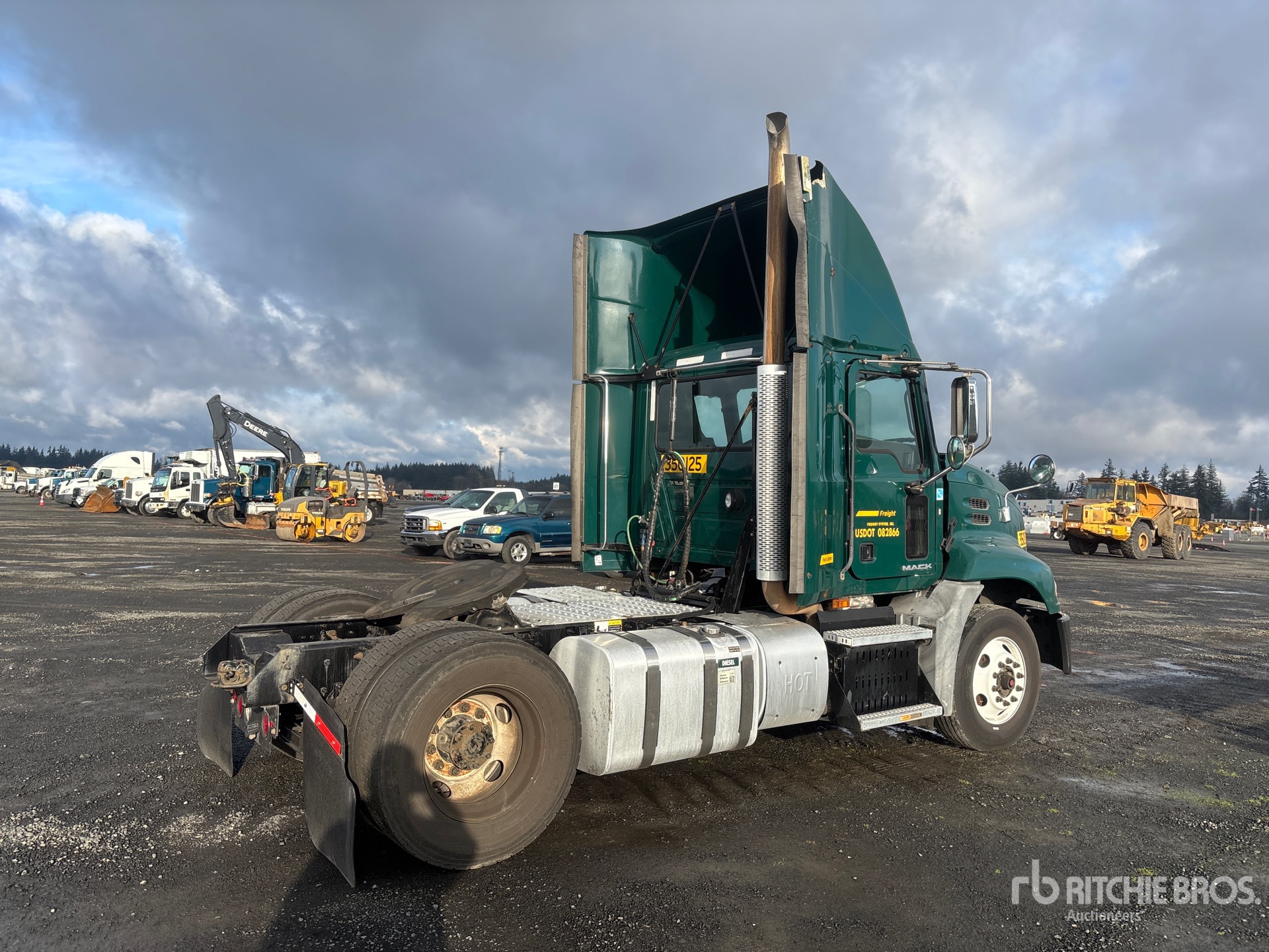 General Appearance with Picture, Right Rear Corner