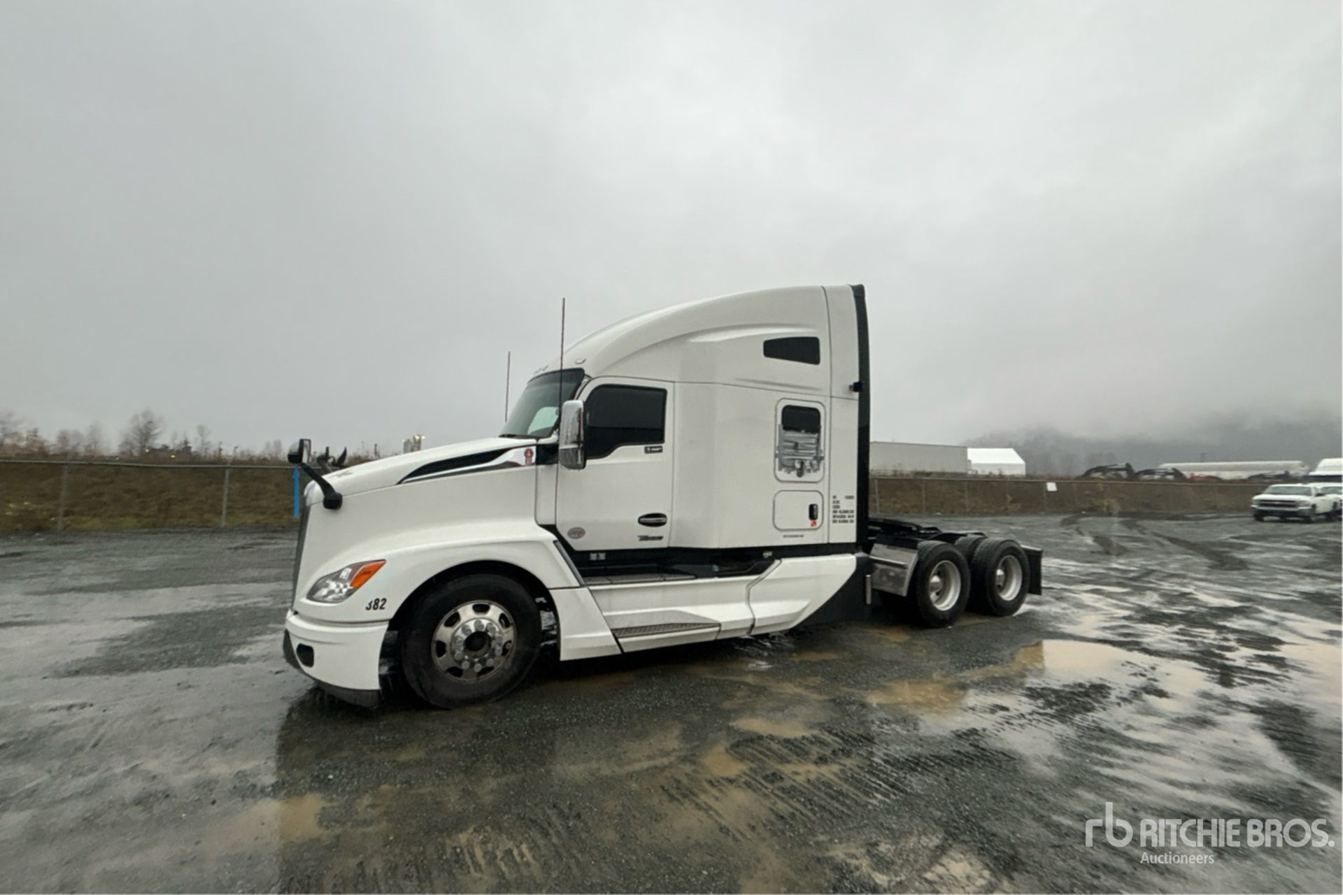 General Appearance with Picture, Left Front Corner