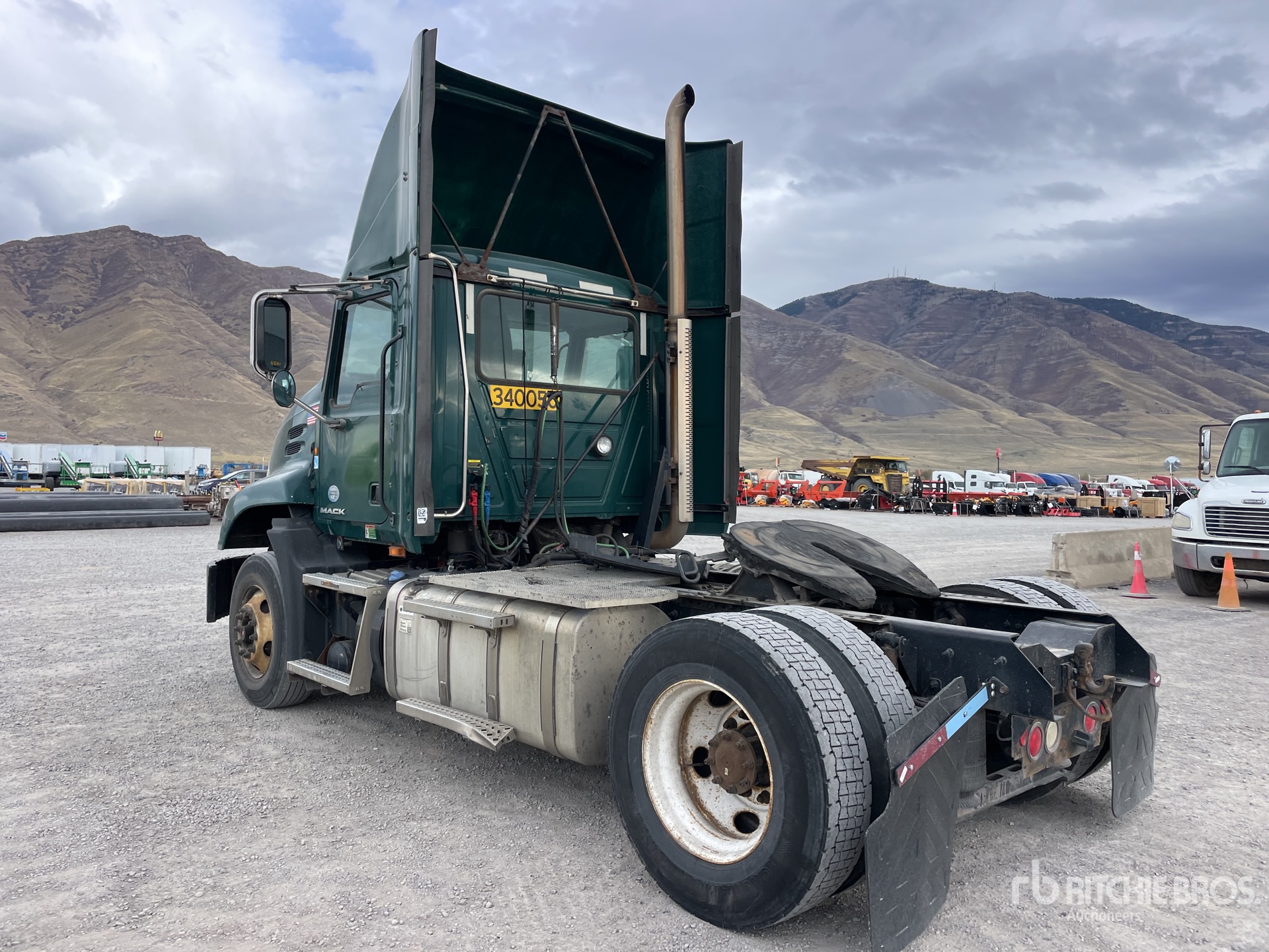 General Appearance with Imagen: esquina trasera izquierda