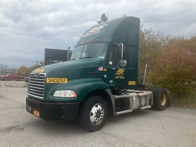 2015 Mack CXU612 4x2 S/A Day Cab Truck Tractor (Inoperable)
