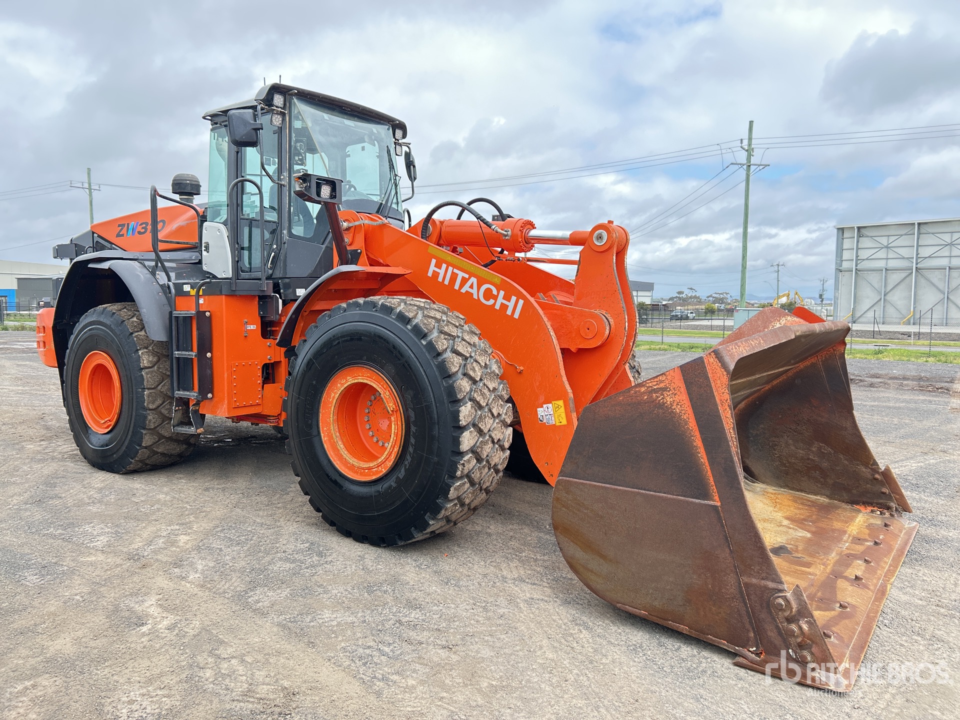 General Appearance with Picture, Right Front Corner