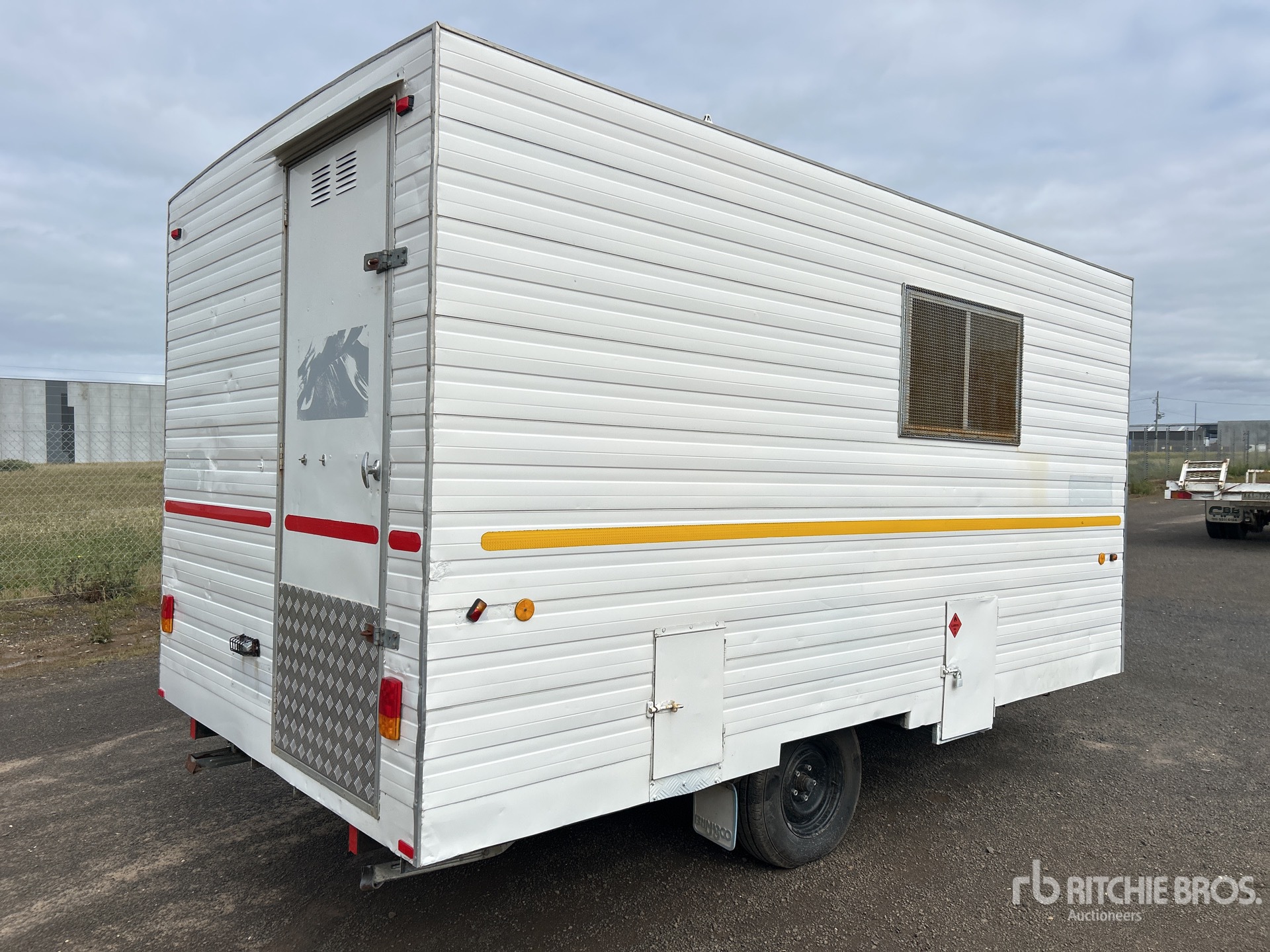 General Appearance with Picture, Left Rear Corner