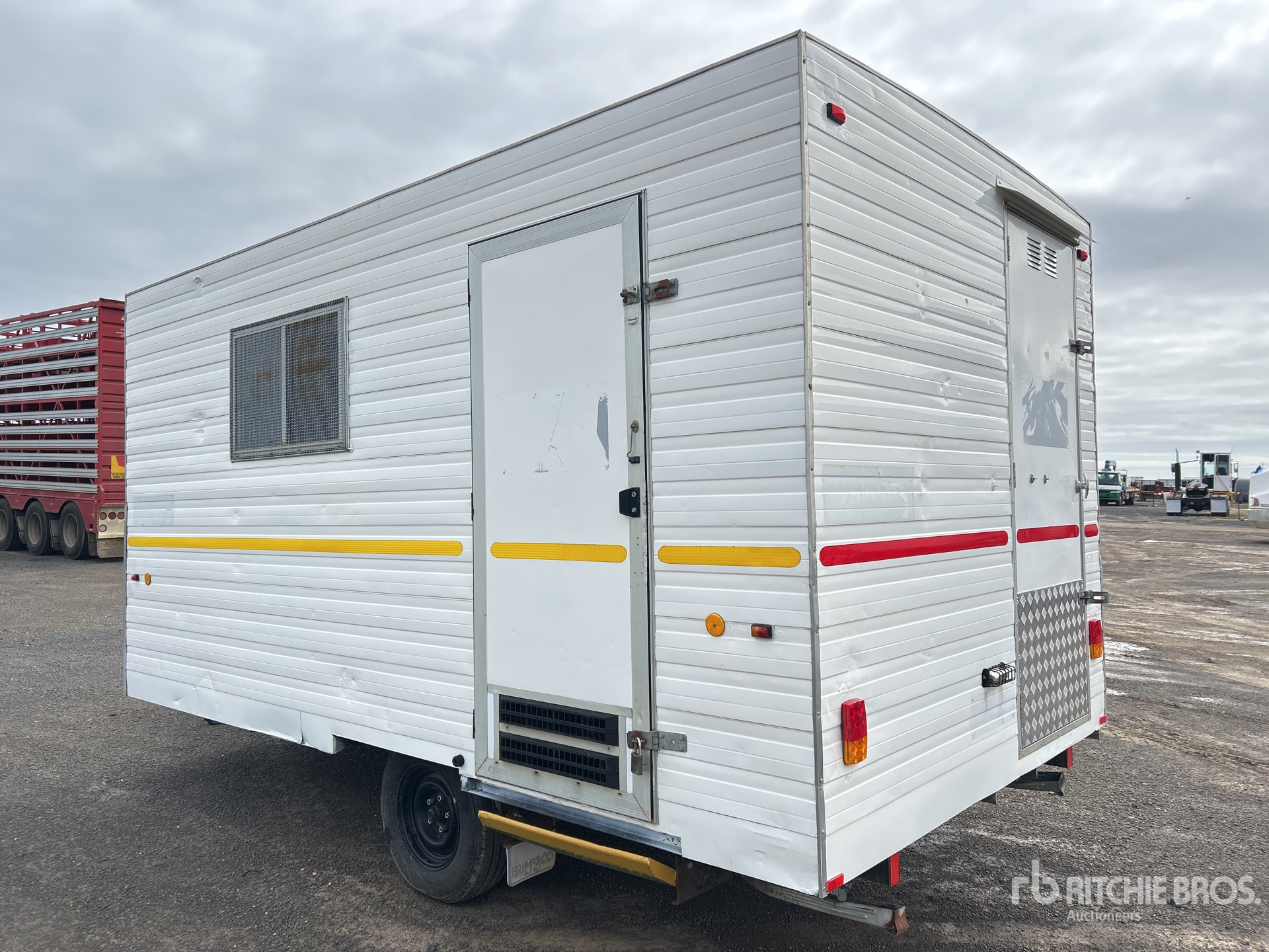 General Appearance with Picture, Right Rear Corner