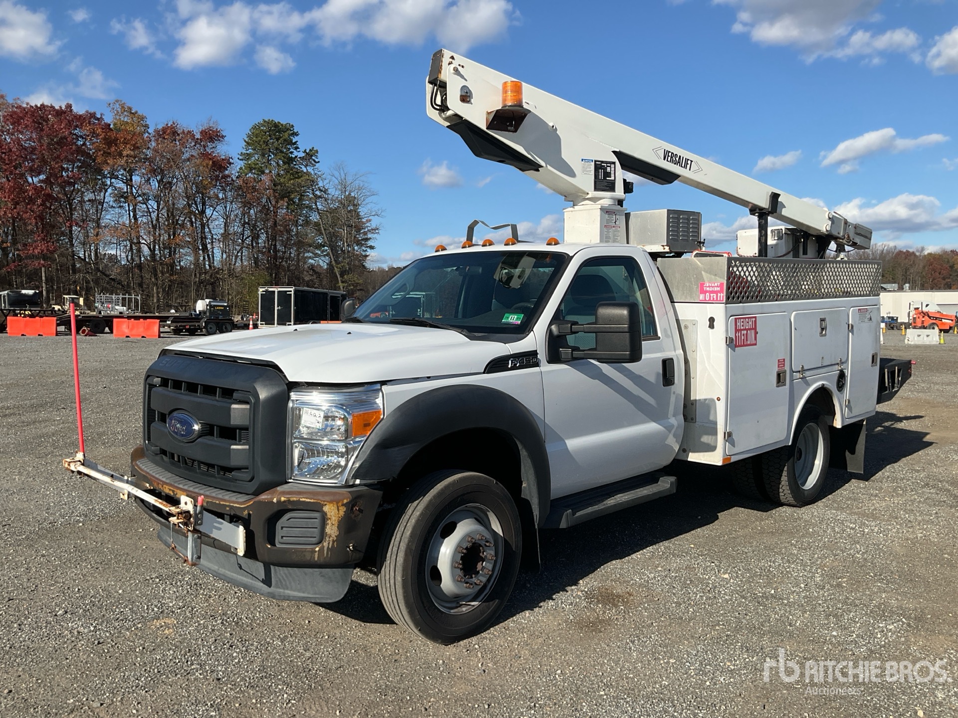 General Appearance with Foto, angolo anteriore sinistro