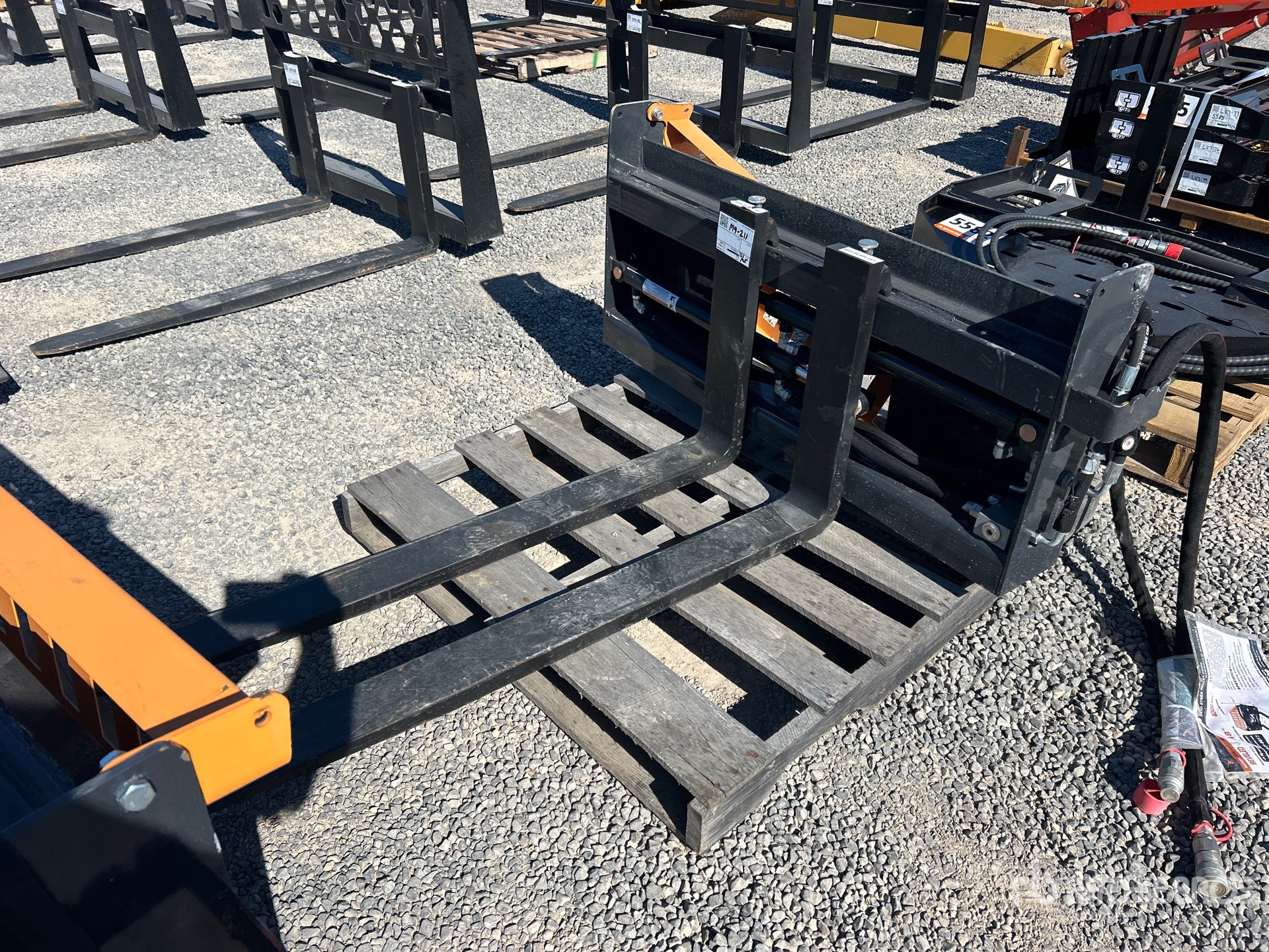 Aspect général with Image, coin avant gauche