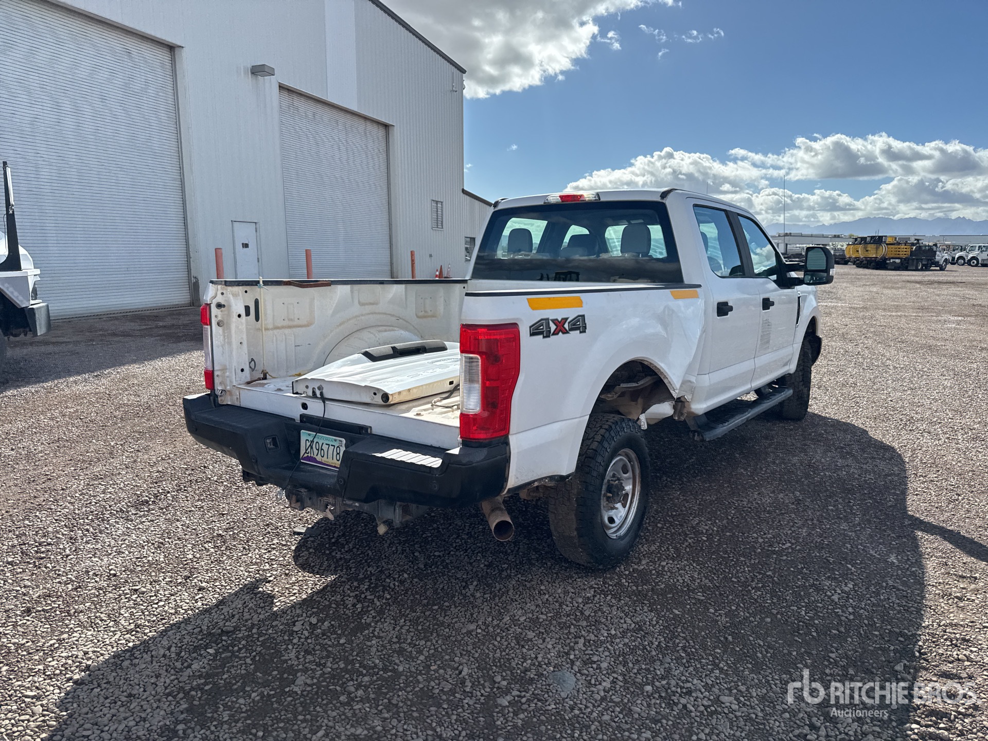 General Appearance with Picture, Right Rear Corner