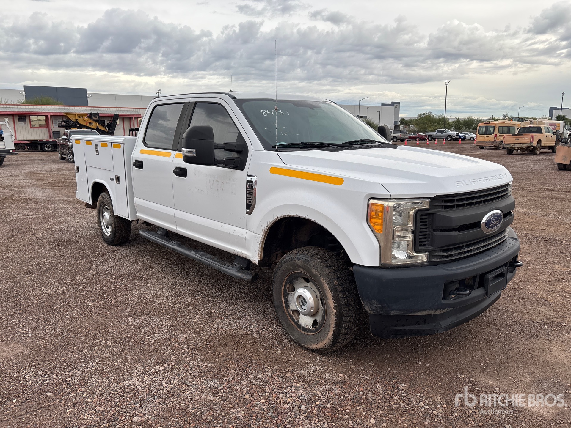 General Appearance with Foto, angolo anteriore destro