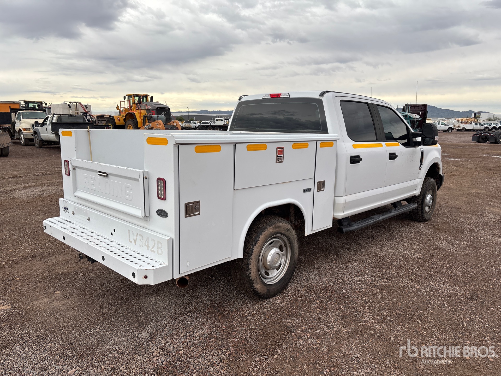 General Appearance with Foto, angolo anteriore sinistro