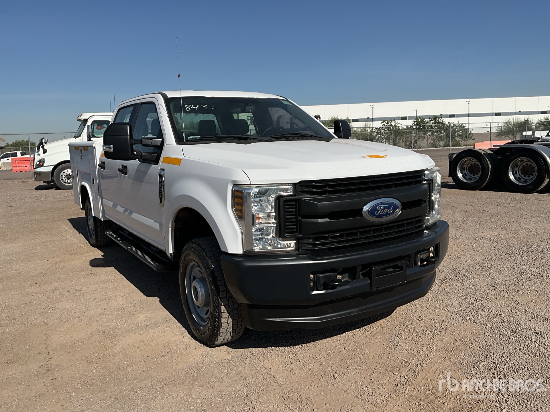 Aspect général with Image, coin avant droit