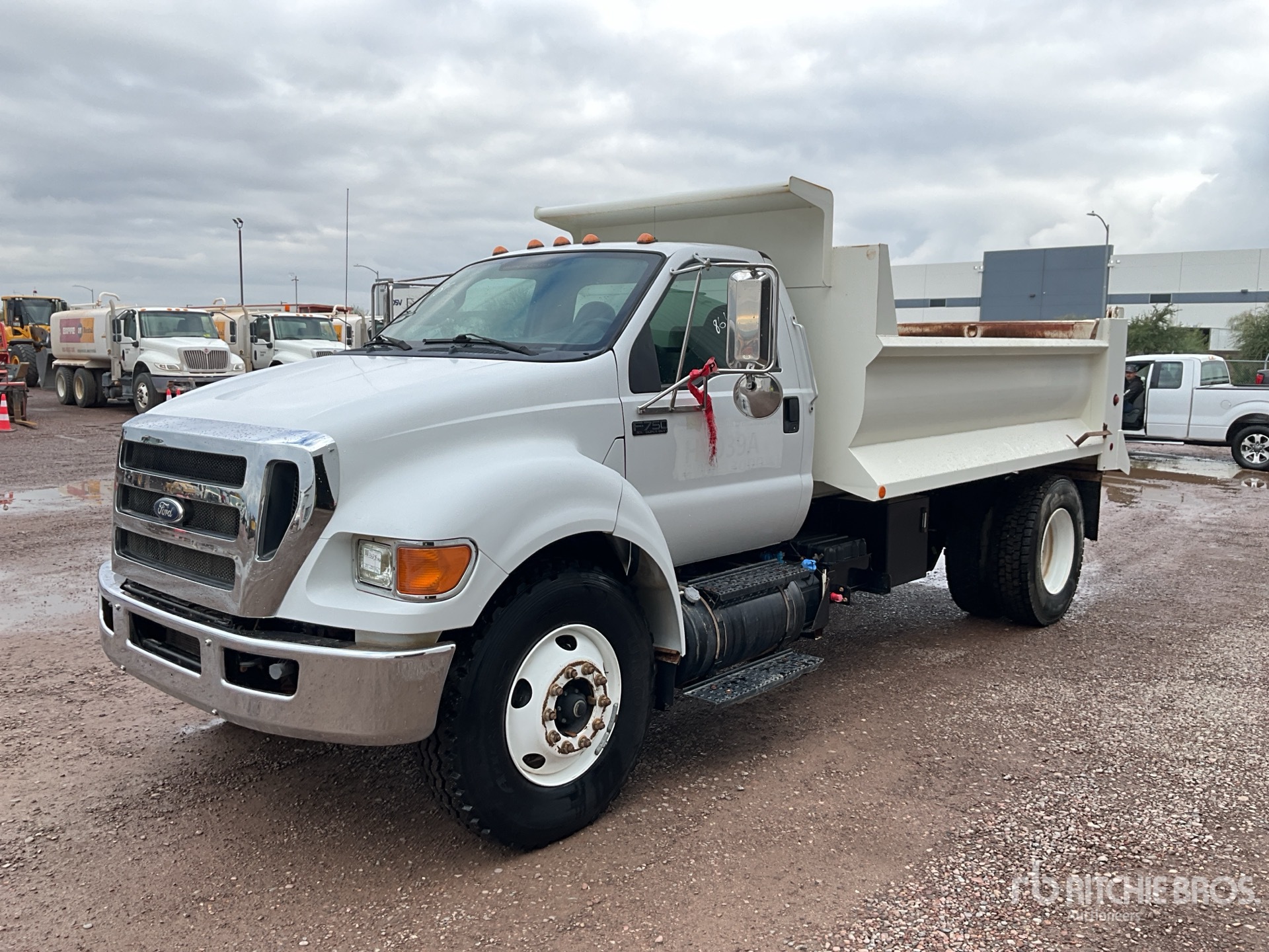 General Appearance with Picture, Left Front Corner