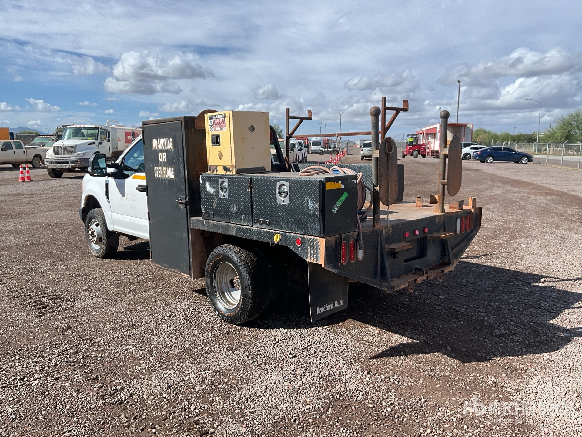 General Appearance with Image, coin arrière gauche