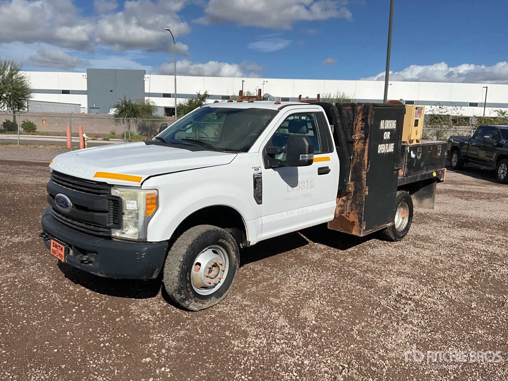 General Appearance with Featured Photo