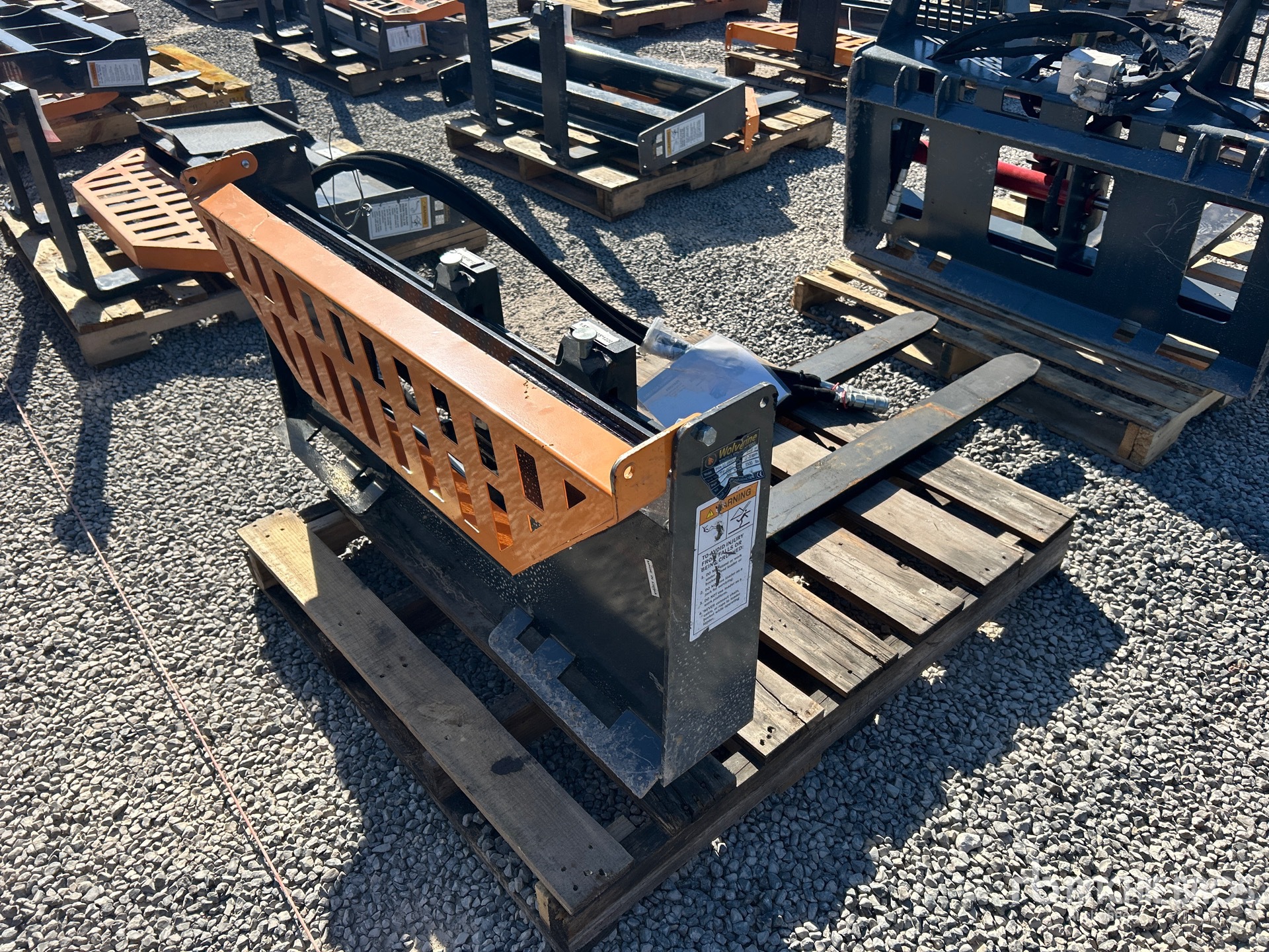 Aspect général with Image, coin arrière droit