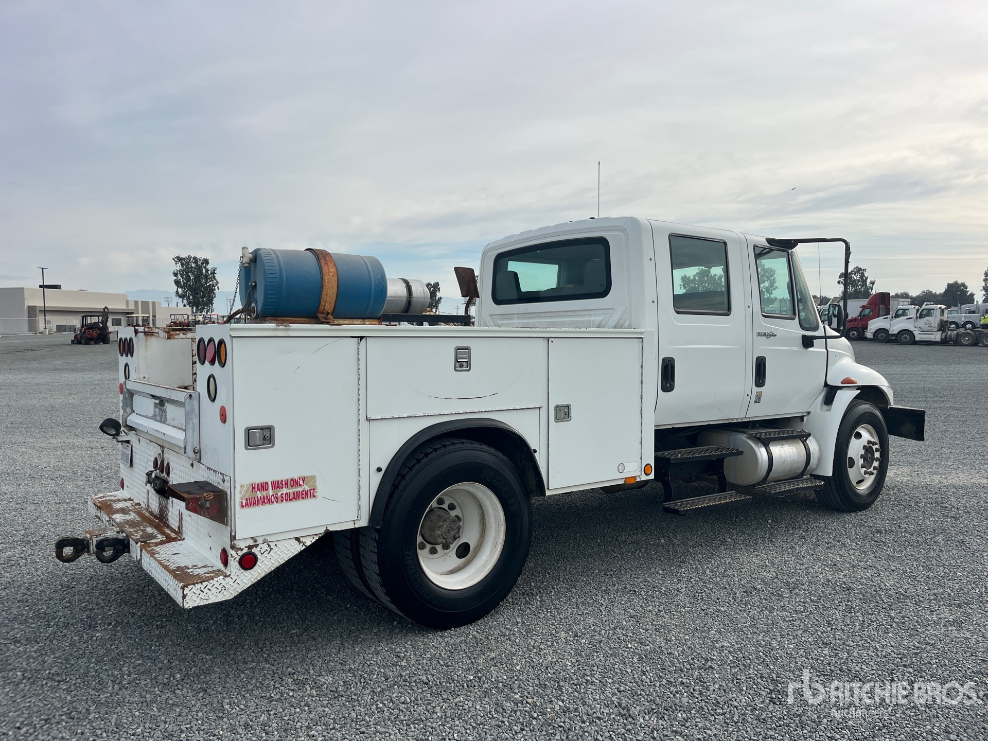 General Appearance with Imagen: esquina trasera derecha