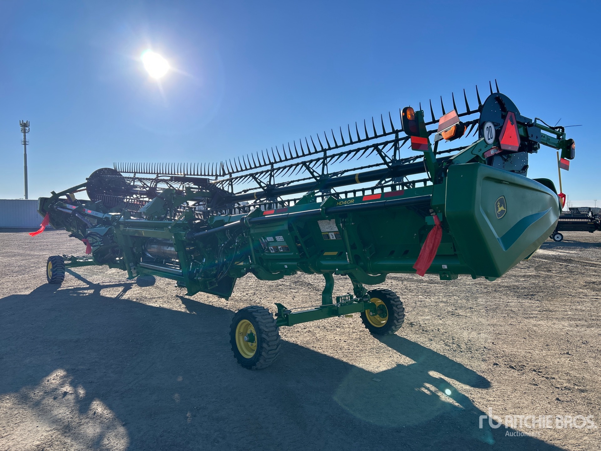 Aspect général with Image, coin arrière droit