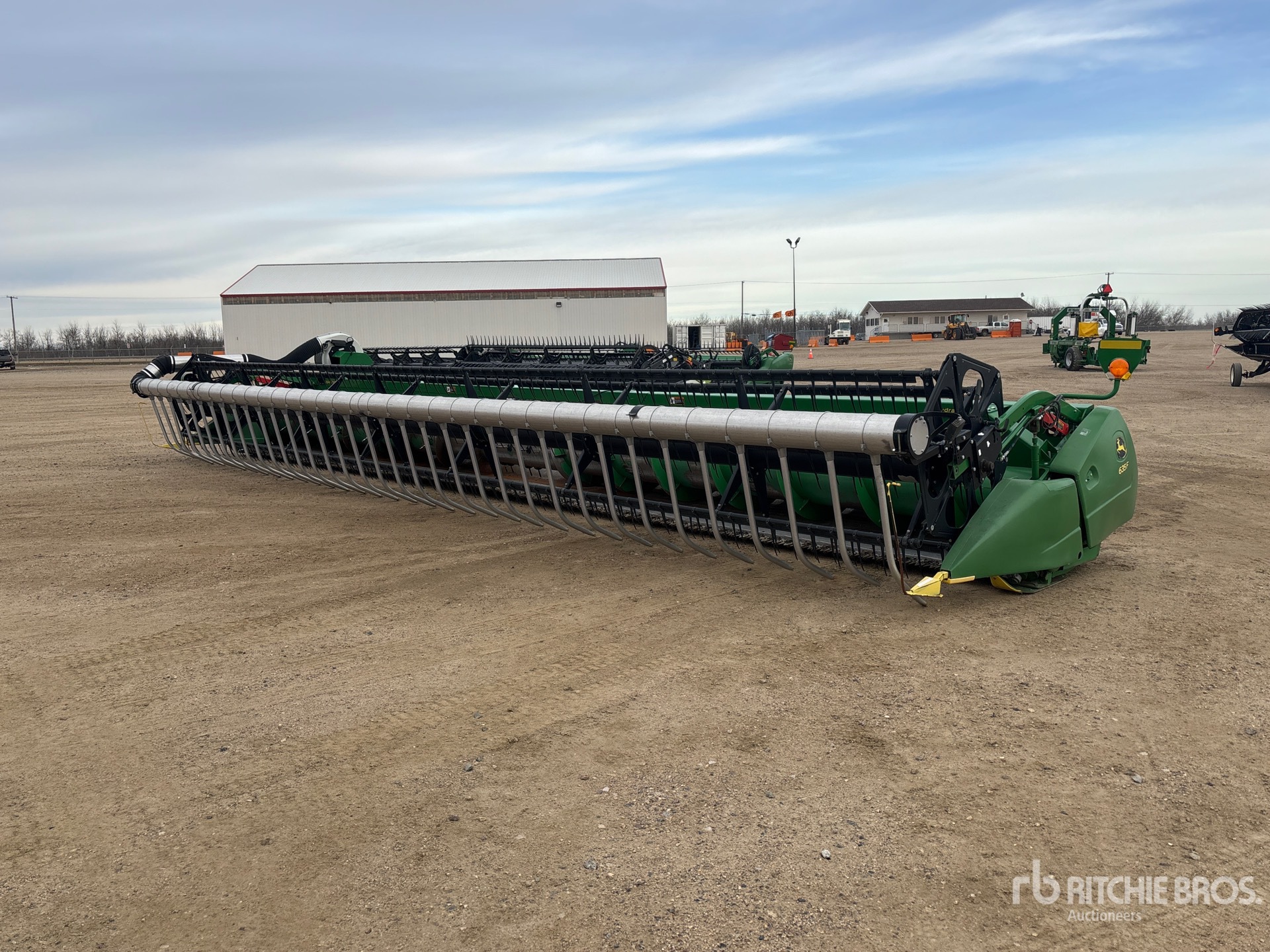 General Appearance with Foto, angolo anteriore sinistro