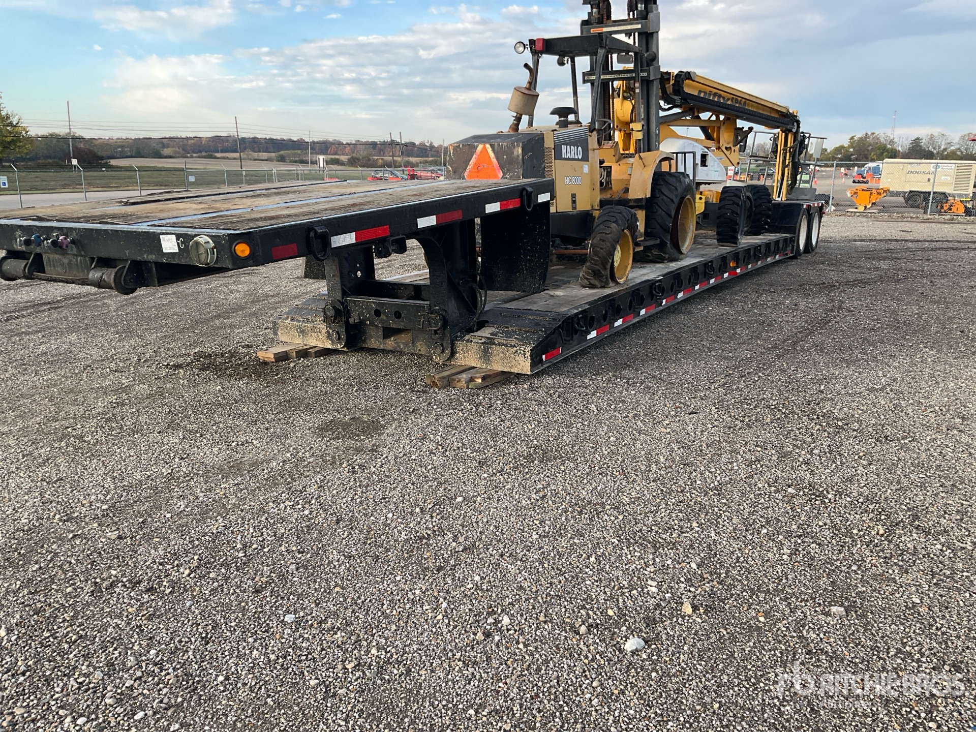 General Appearance with Featured Photo