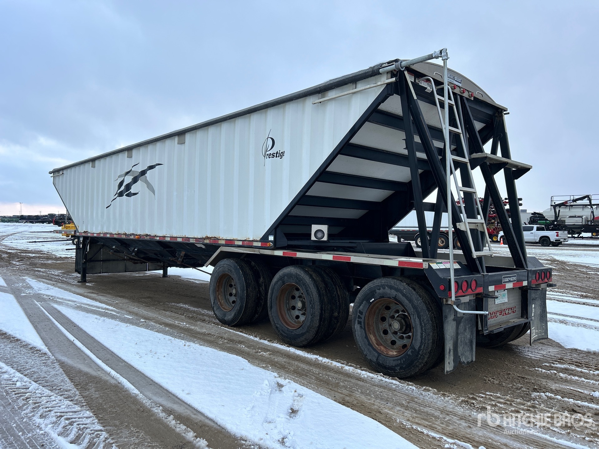 General Appearance with Imagen: esquina trasera izquierda