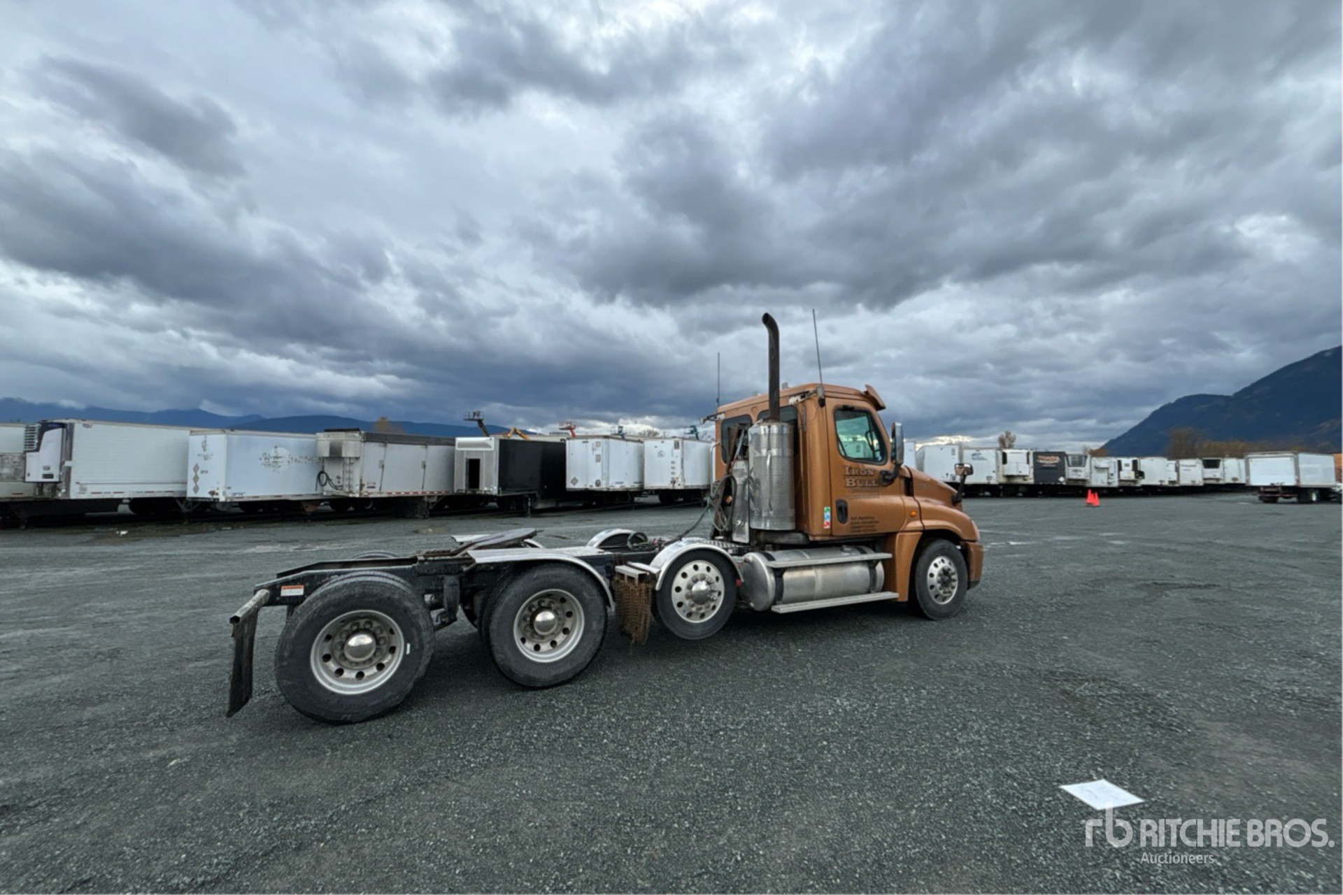 General Appearance with Imagen: esquina trasera derecha