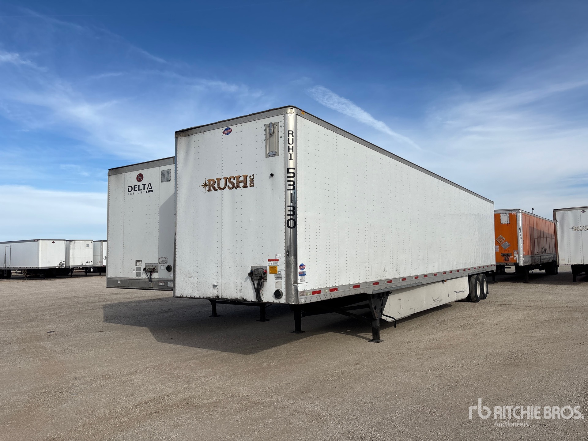 General Appearance with Bild, Ecke vorne links