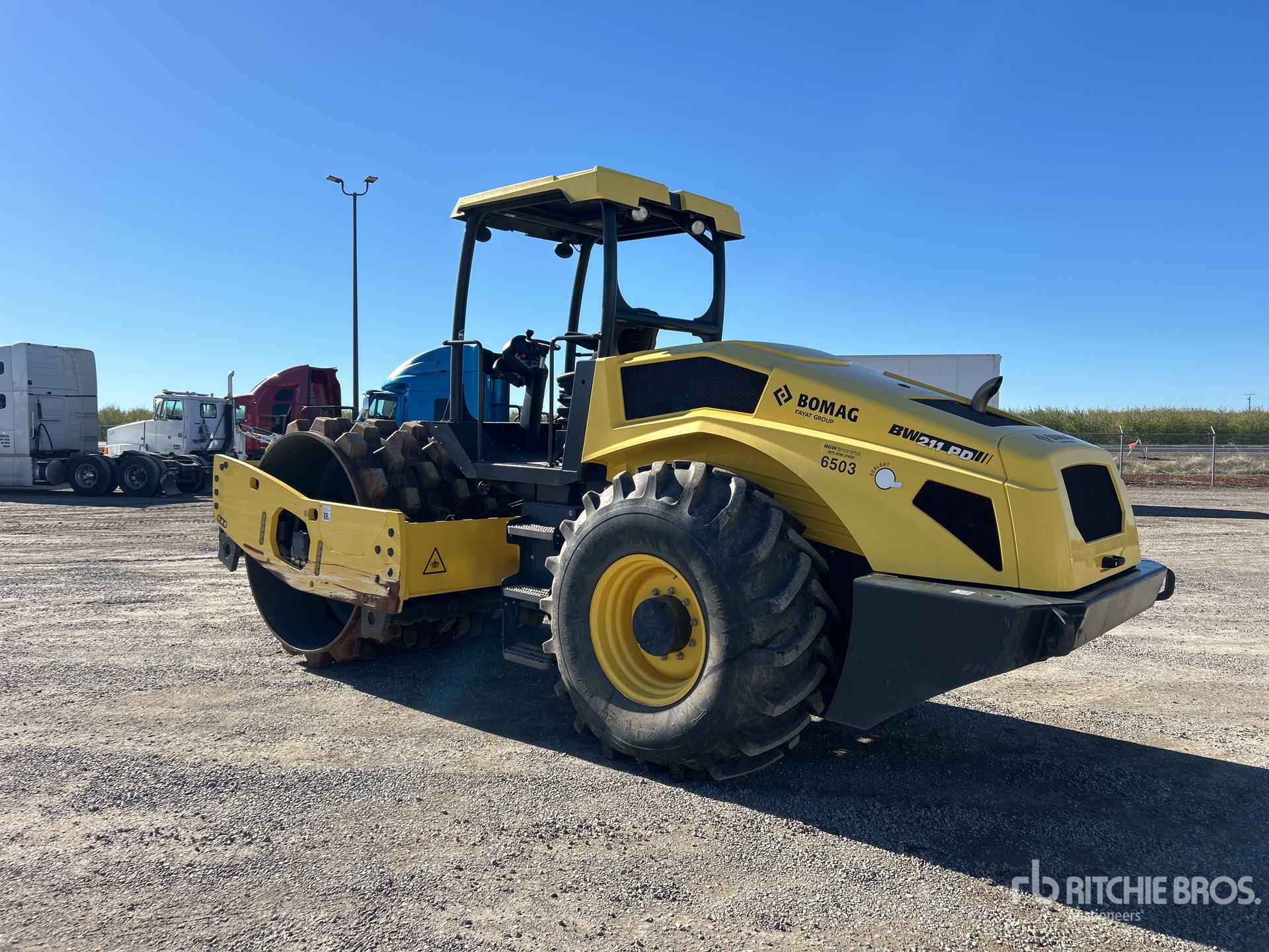 General Appearance with Zdjęcie, lewy dolny róg