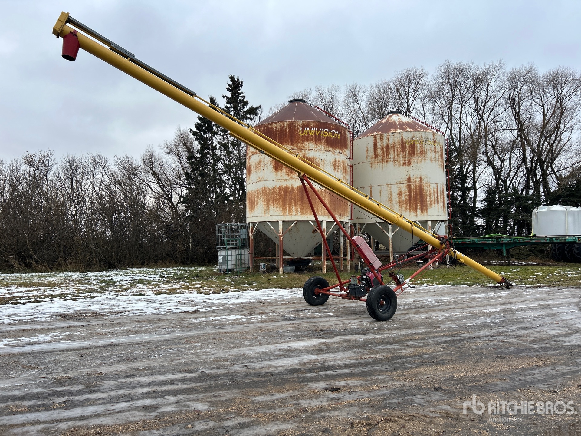 General Appearance with Bild, Ecke hinten rechts