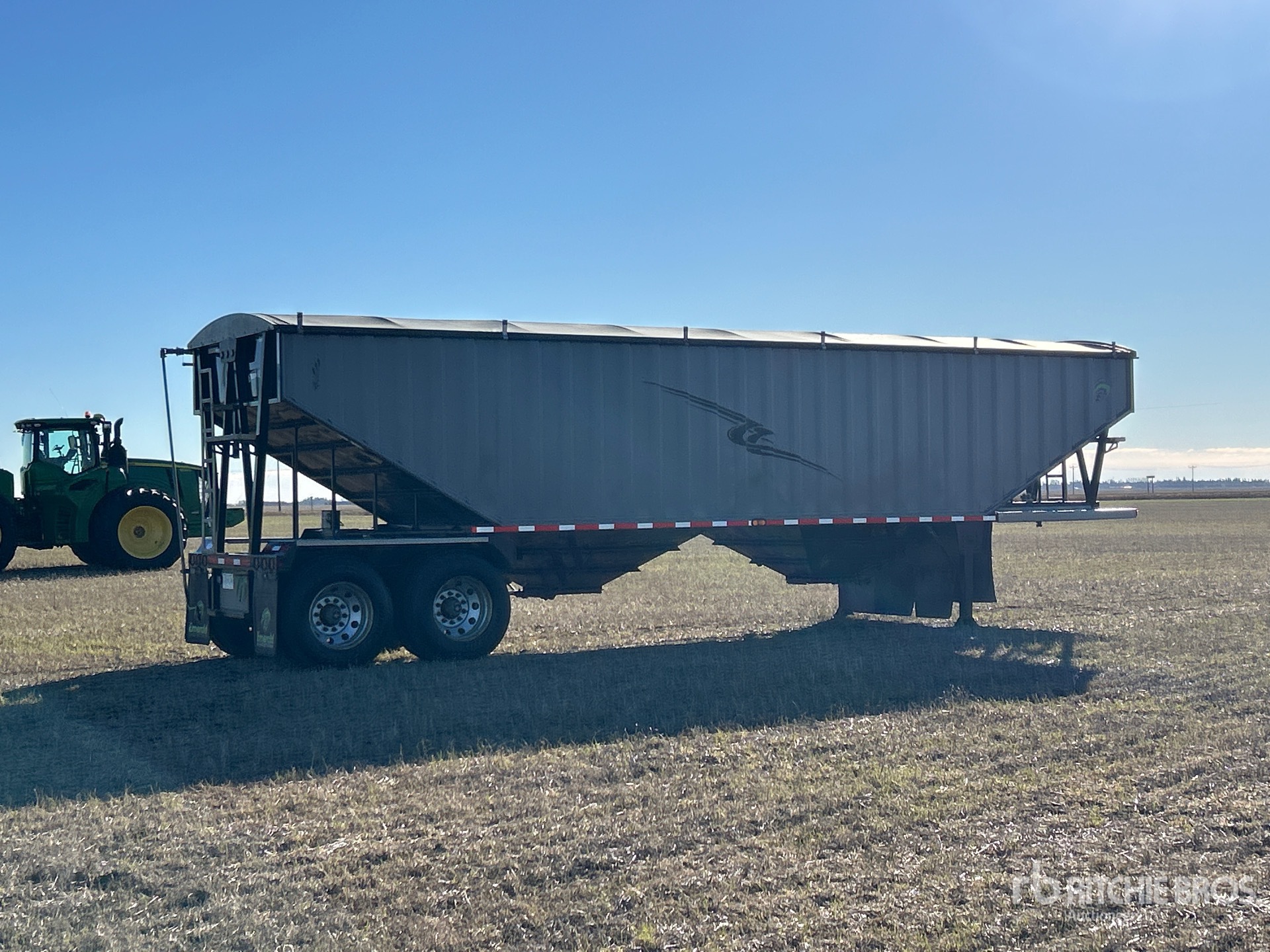 General Appearance with Bild, Ecke hinten rechts