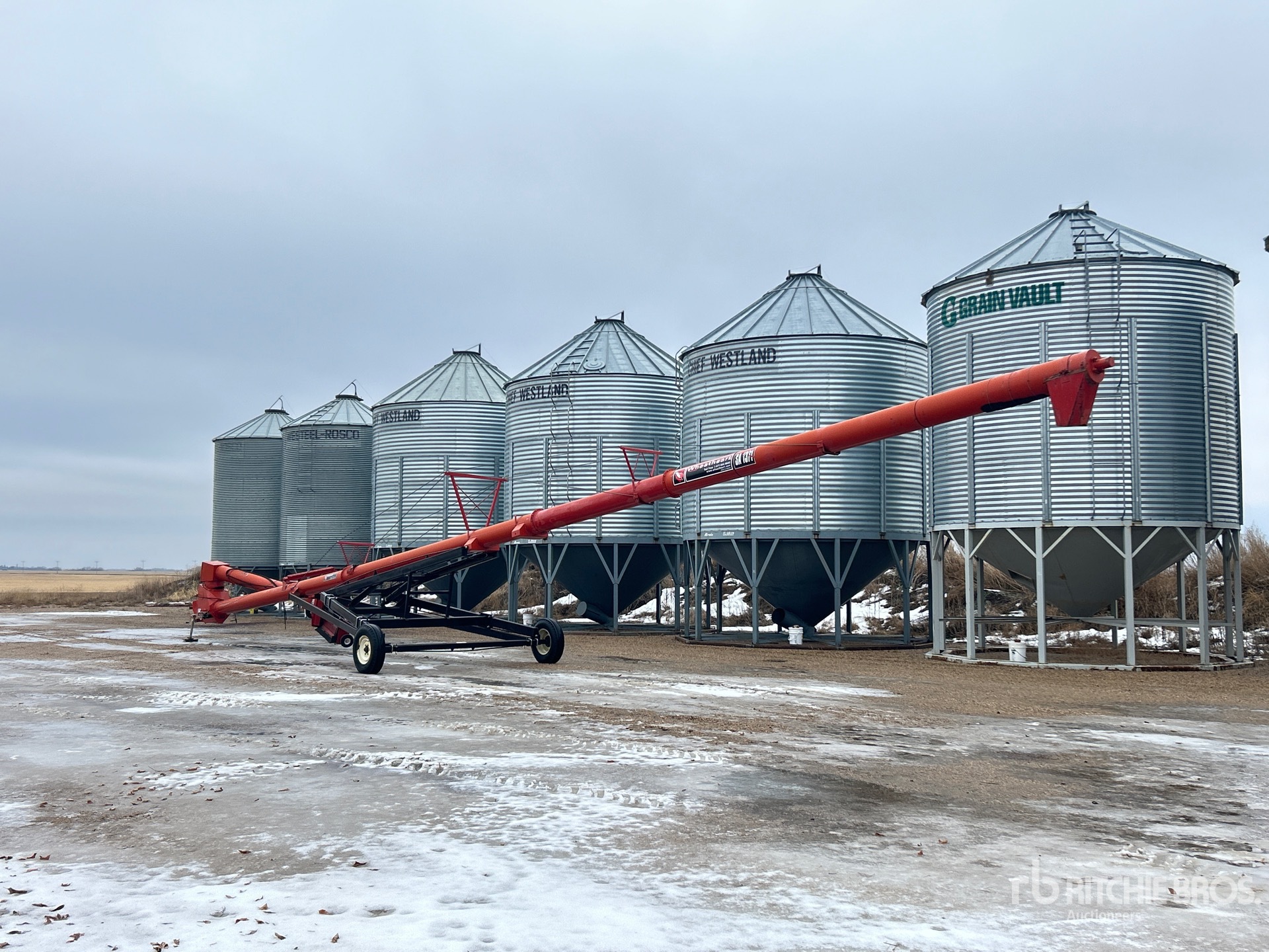 General Appearance with Bild, Ecke hinten links