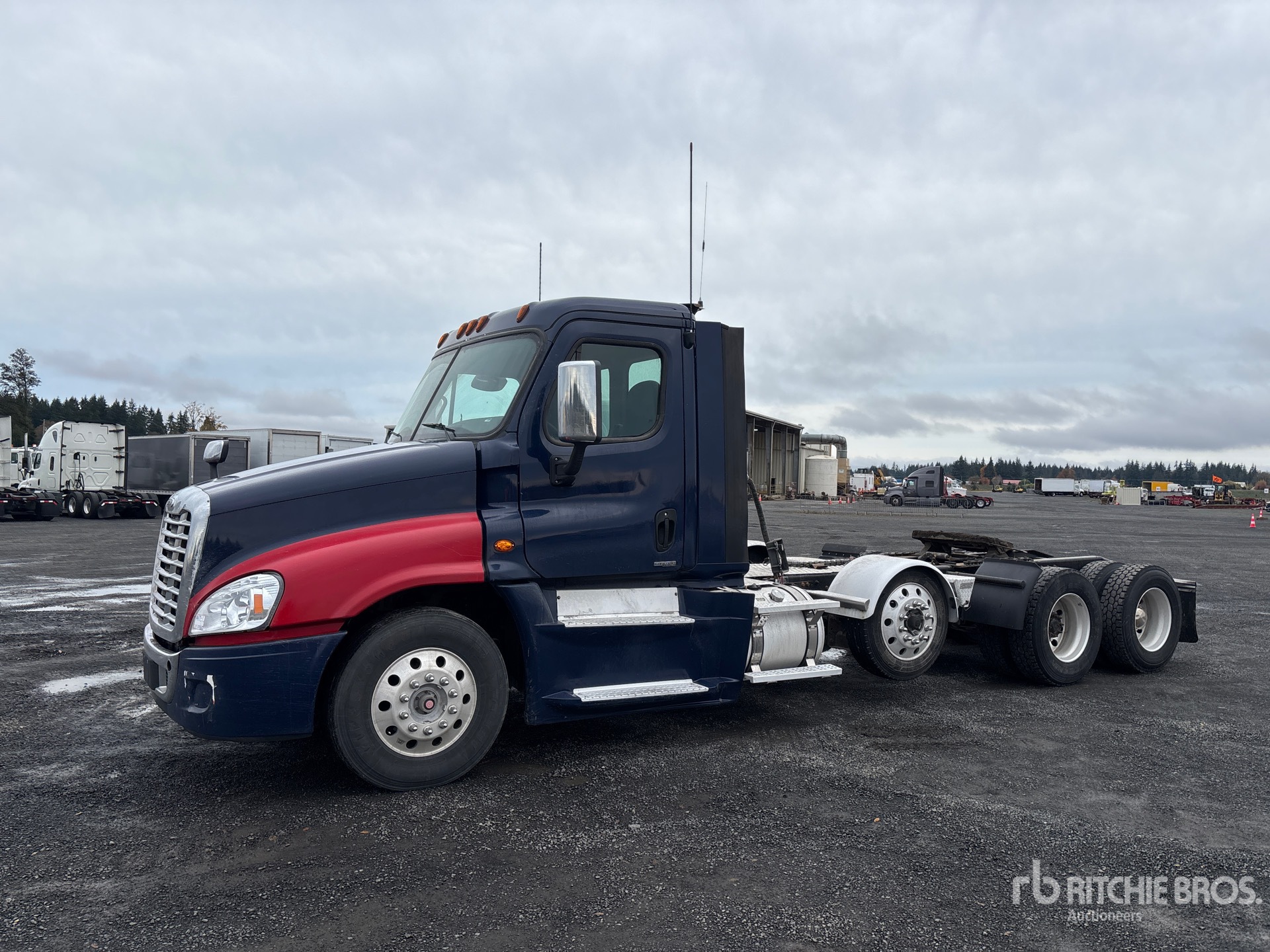 Aspect général with Image, coin avant gauche