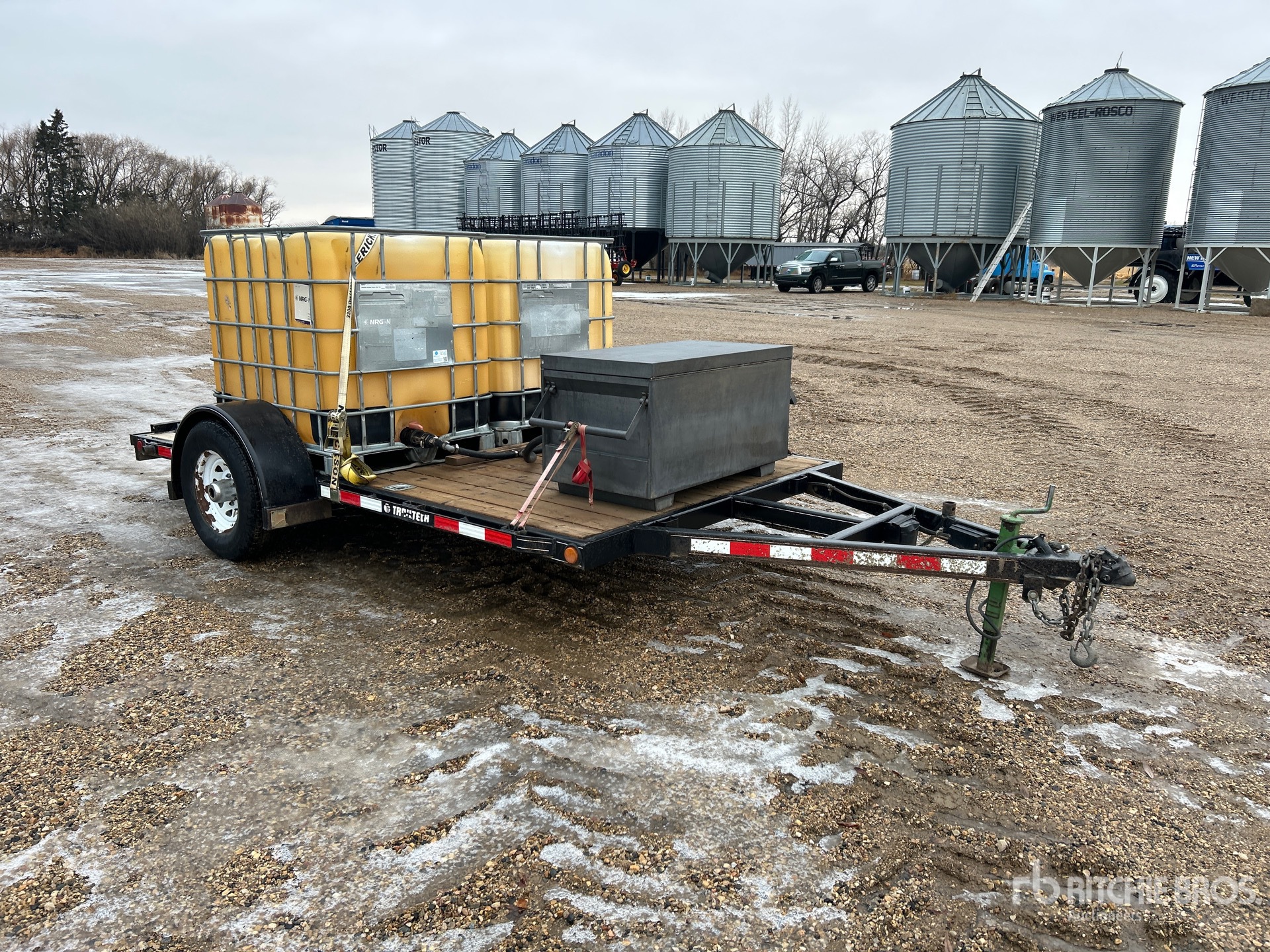 General Appearance with Bild, Ecke vorne rechts