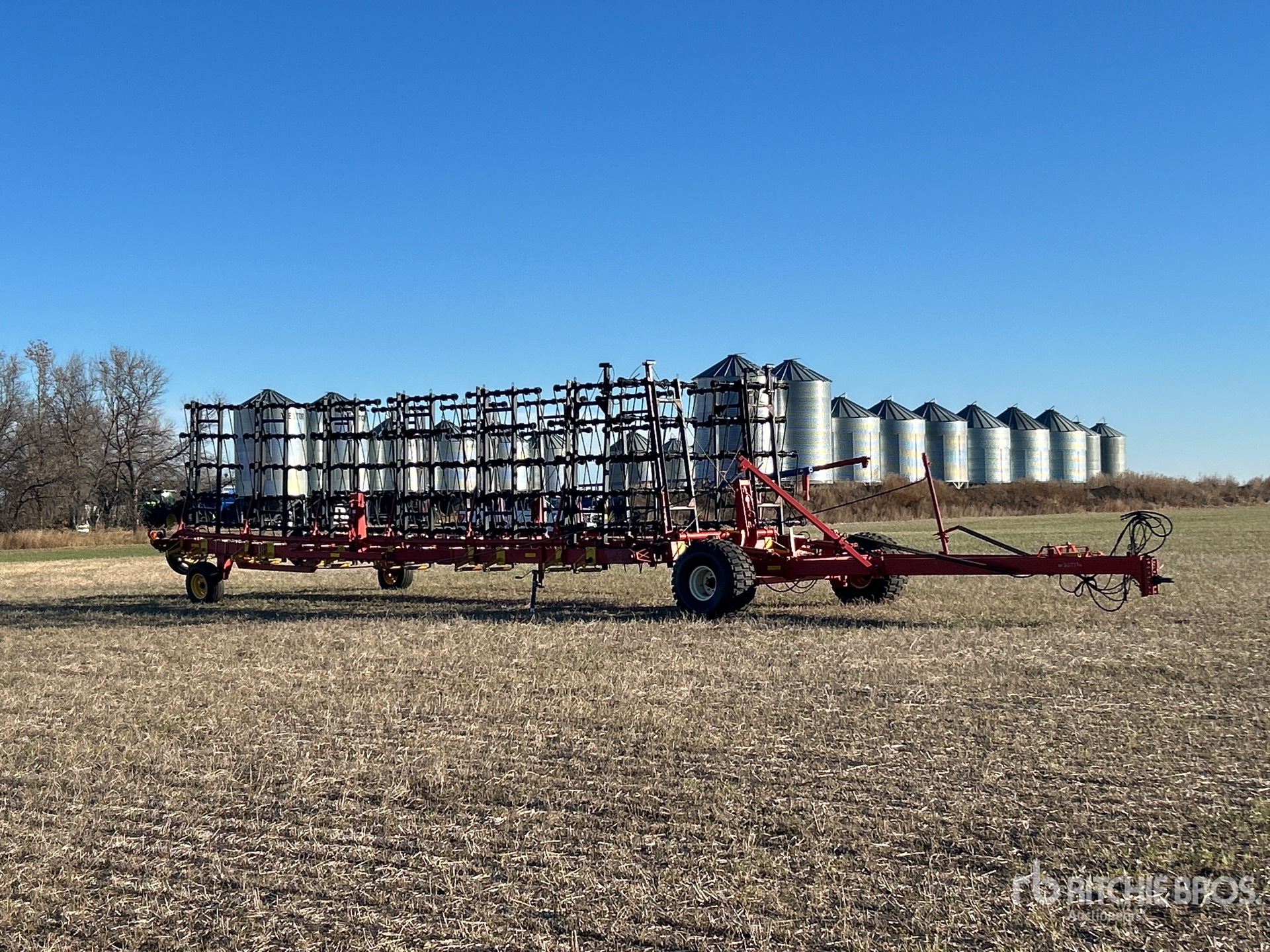 General Appearance with Bild, Ecke vorne rechts