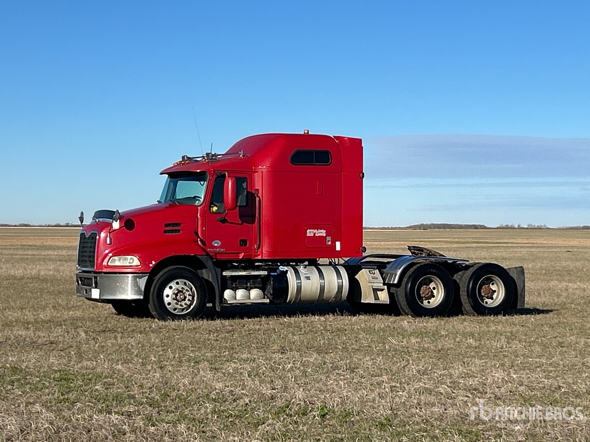 General Appearance with Bild, Ecke vorne links