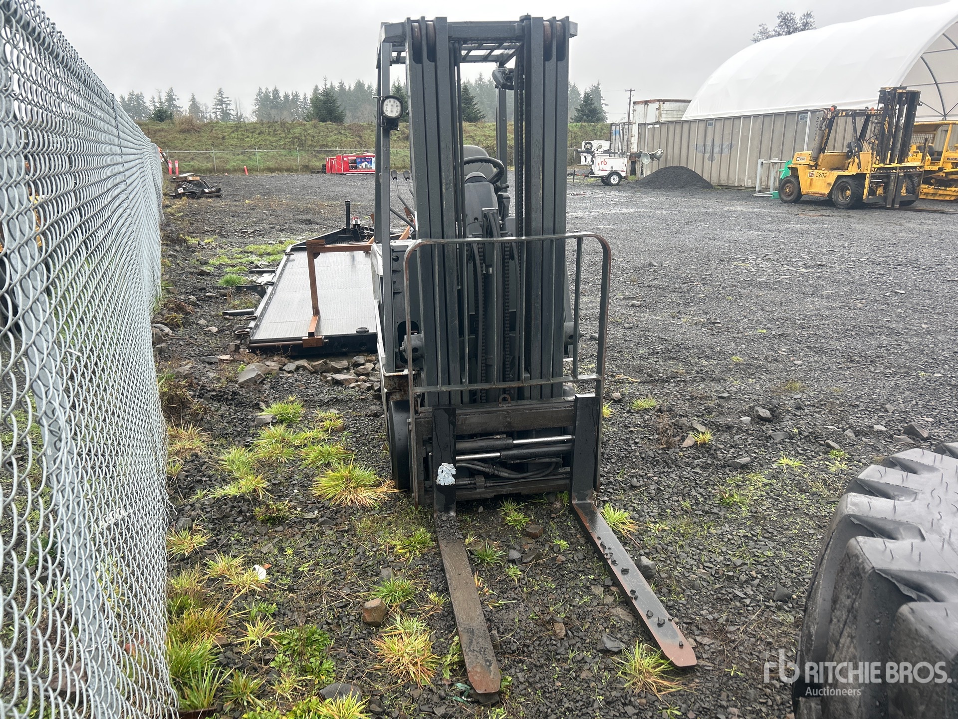 General Appearance with Picture, Right Front Corner