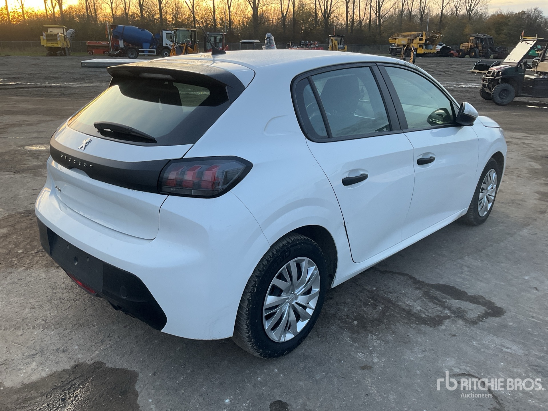 General Appearance with Picture, Right Rear Corner