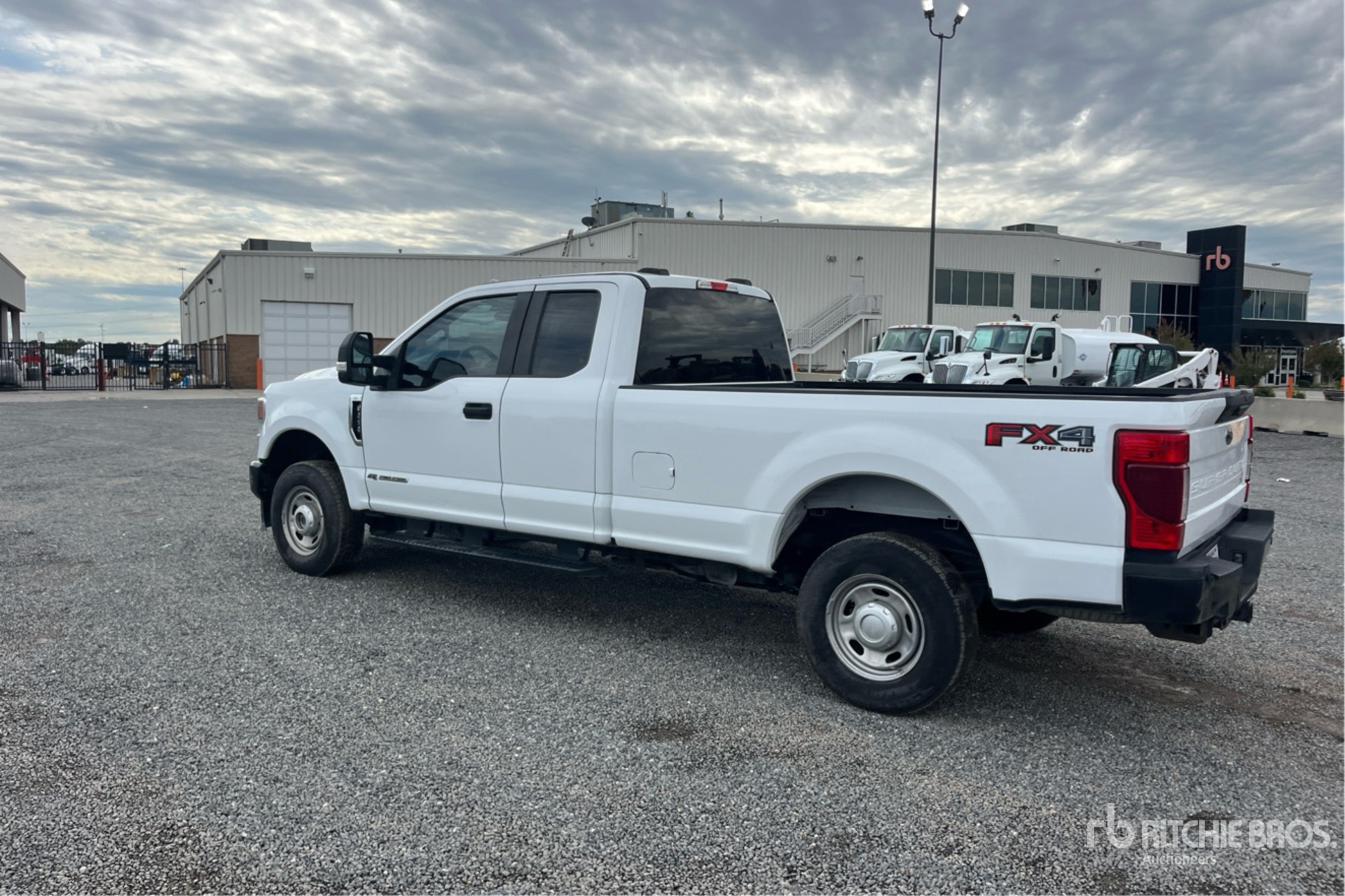 General Appearance with Imagen: esquina trasera izquierda