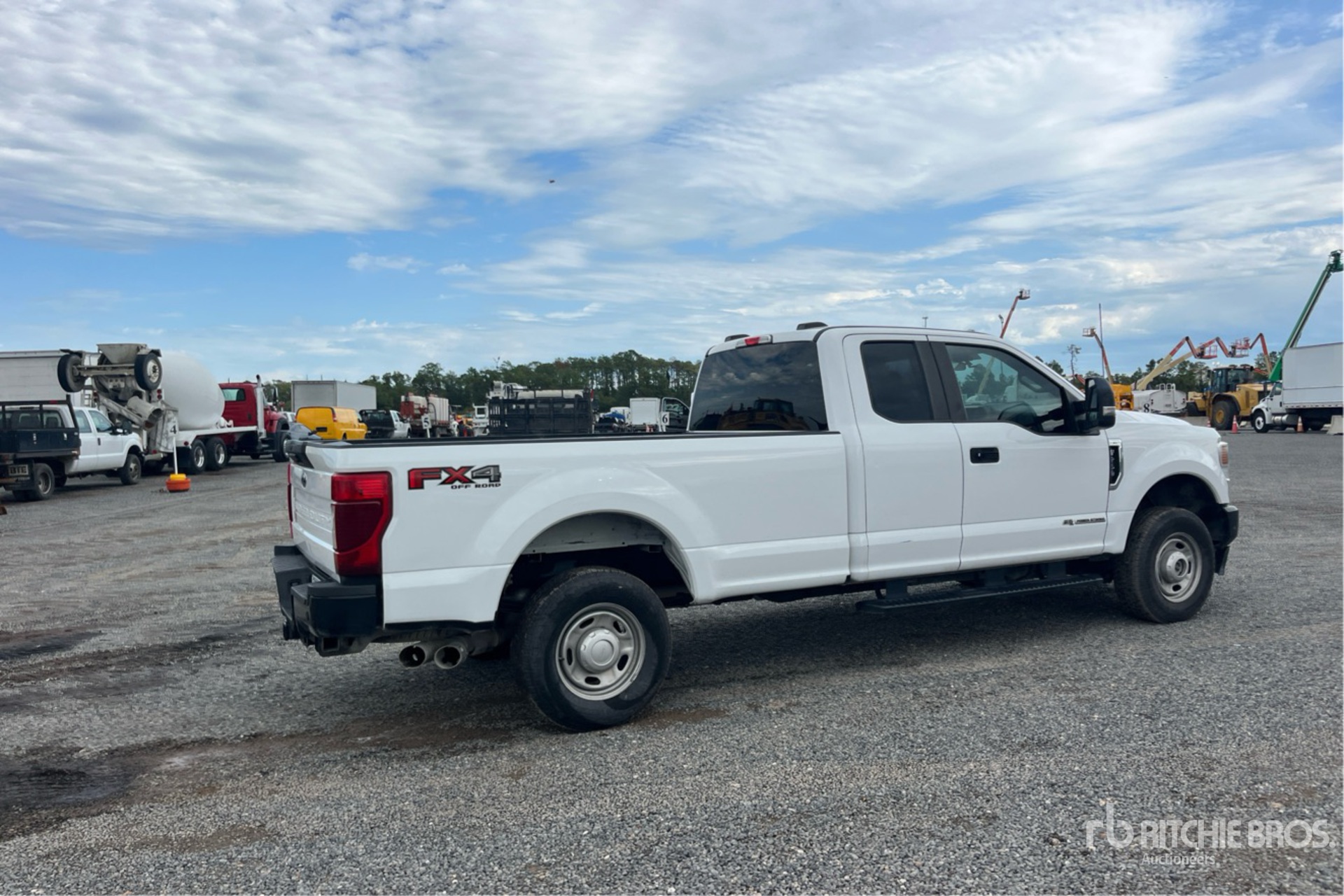 General Appearance with Imagen: esquina trasera derecha