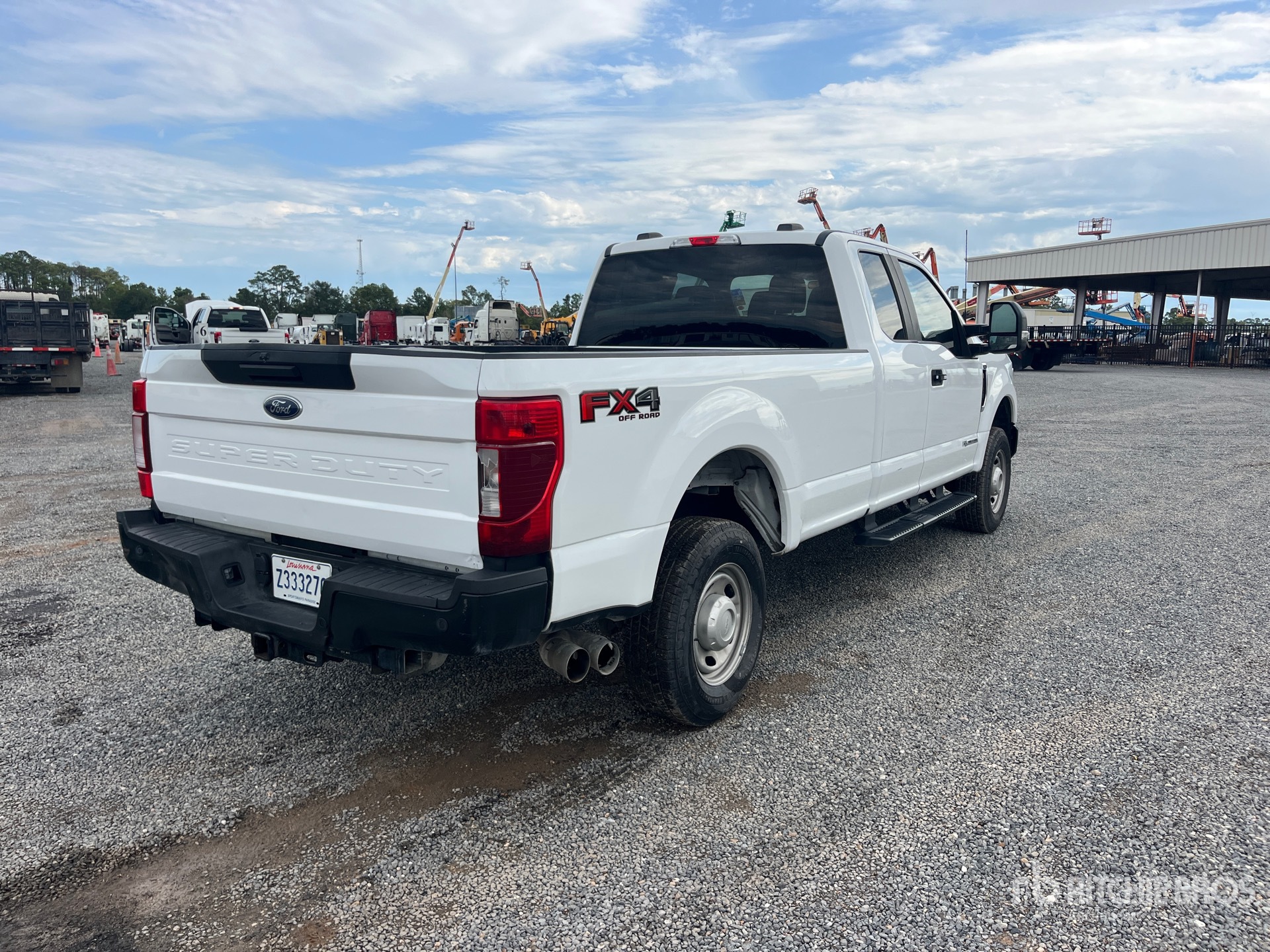 General Appearance with Imagen: esquina trasera derecha