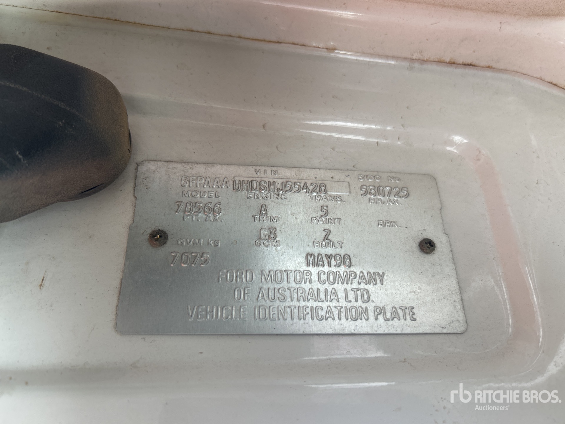 General Appearance with Numéro de série/Numéro d'identification du véhicule automobile