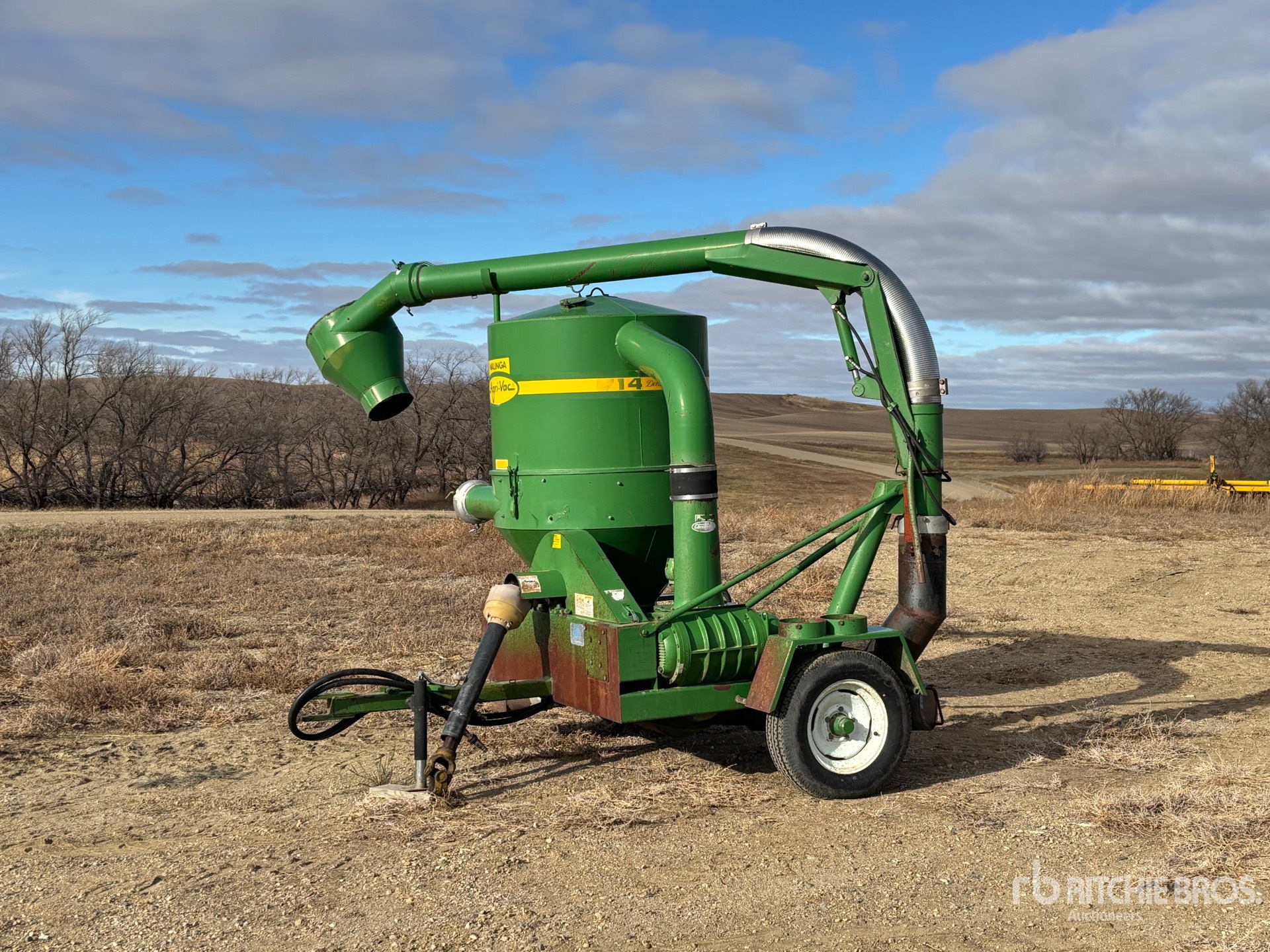 General Appearance with Foto, angolo anteriore sinistro